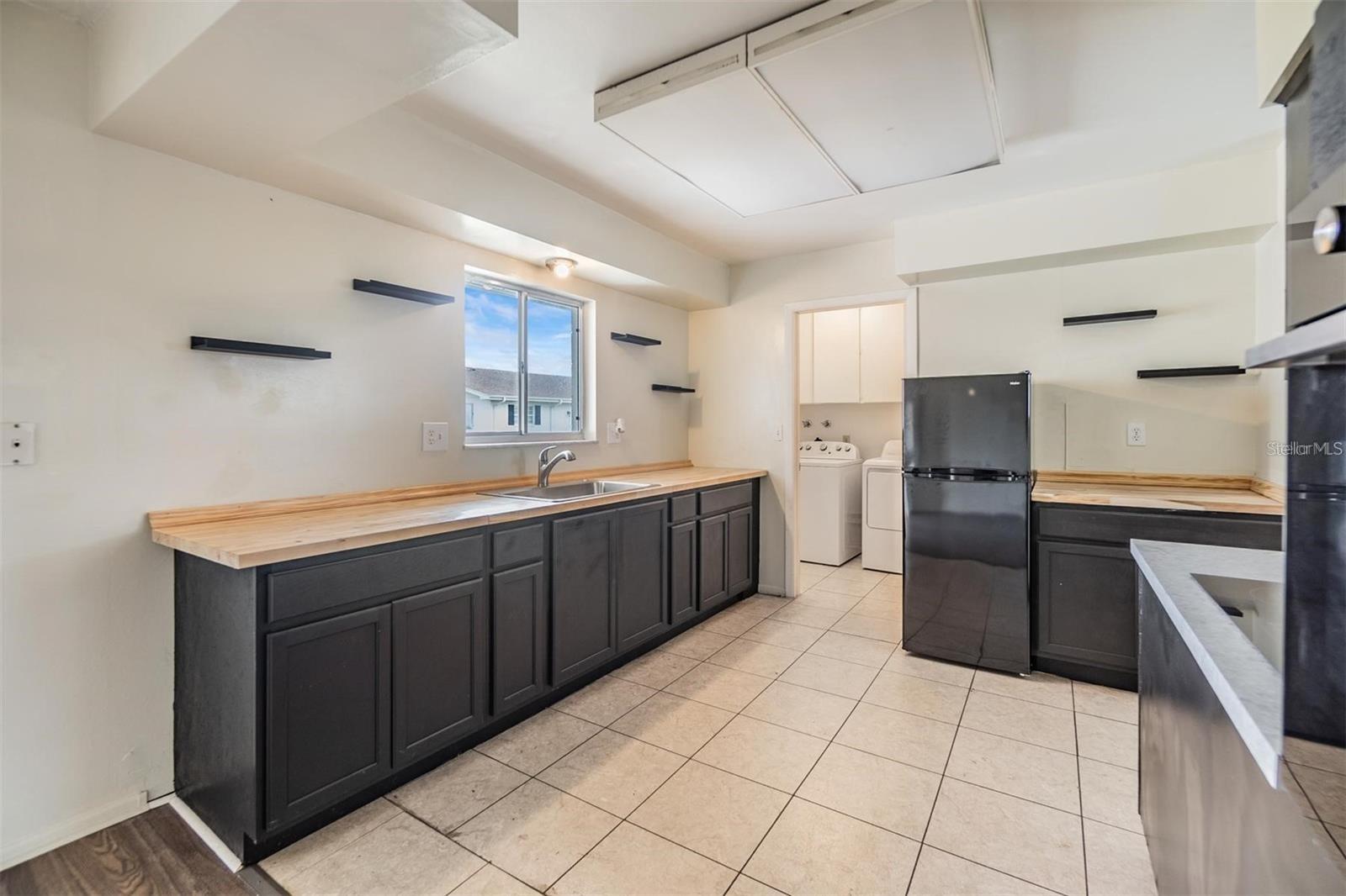 Image 9 of 40 For 1515 Danbury Drive