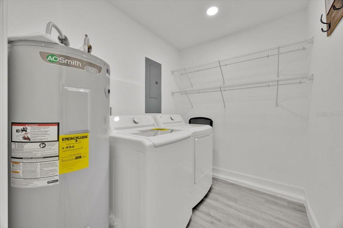 Image 11 of 27 For 2415 Sutton Road