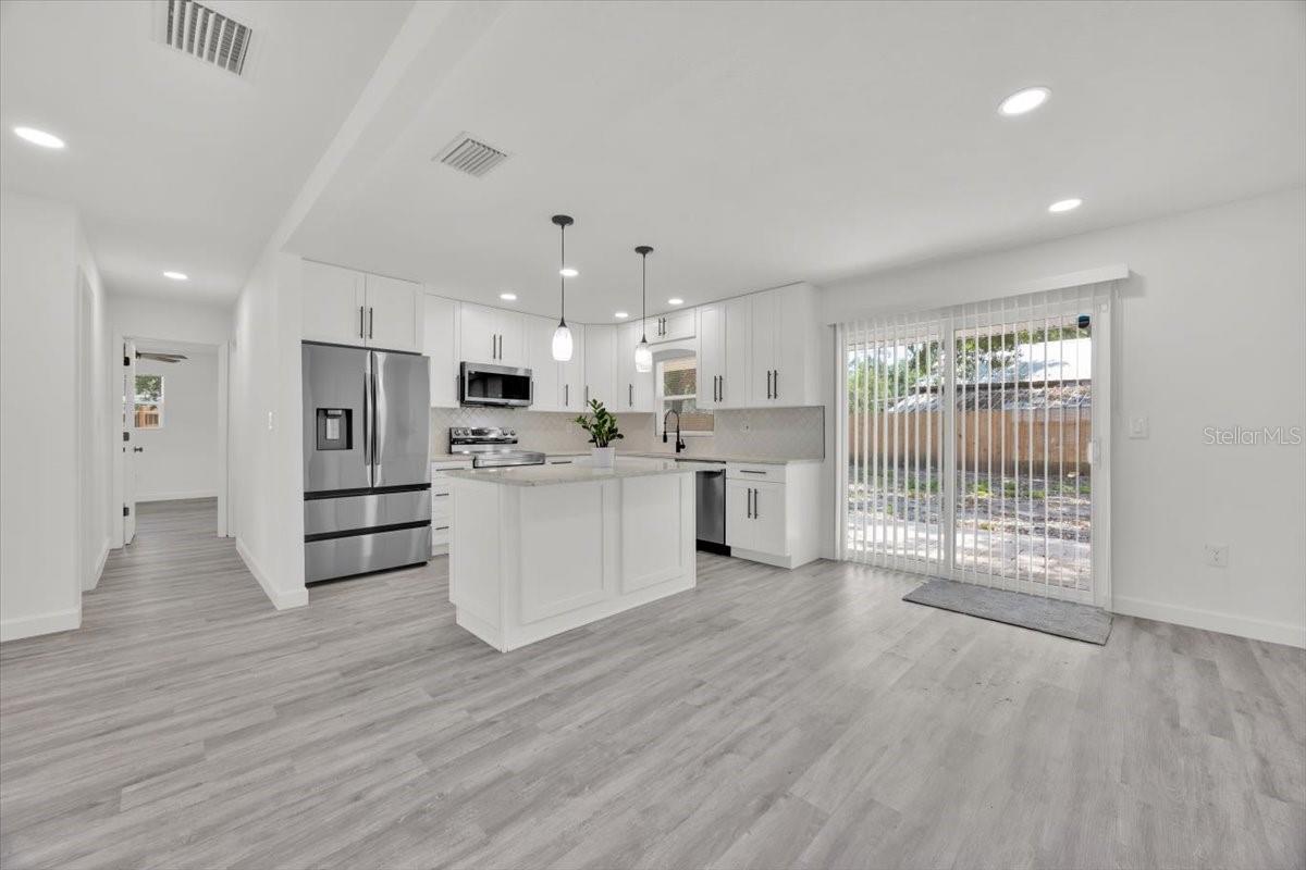 Image 7 of 27 For 2415 Sutton Road