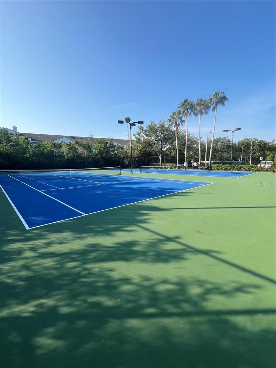 Listing photo id 52 for 540 Somerhill Drive Ne