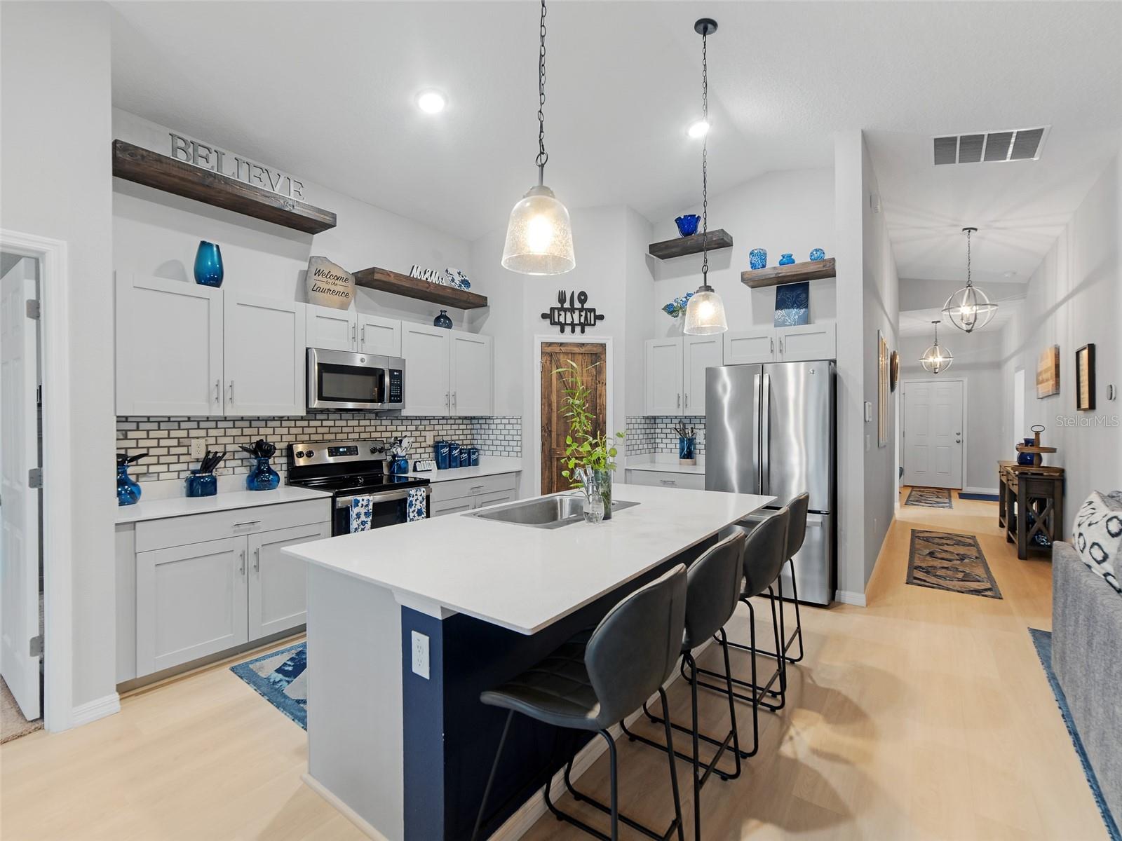 Listing photo id 10 for 12635 Tannencrest Drive