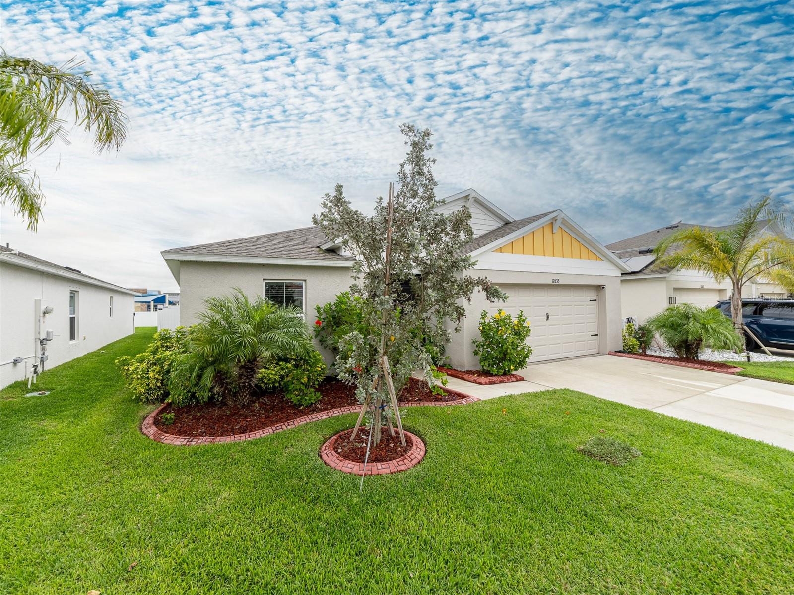 Listing photo id 0 for 12635 Tannencrest Drive