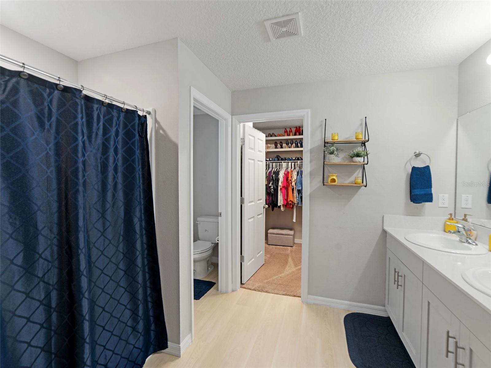 Listing photo id 19 for 12635 Tannencrest Drive