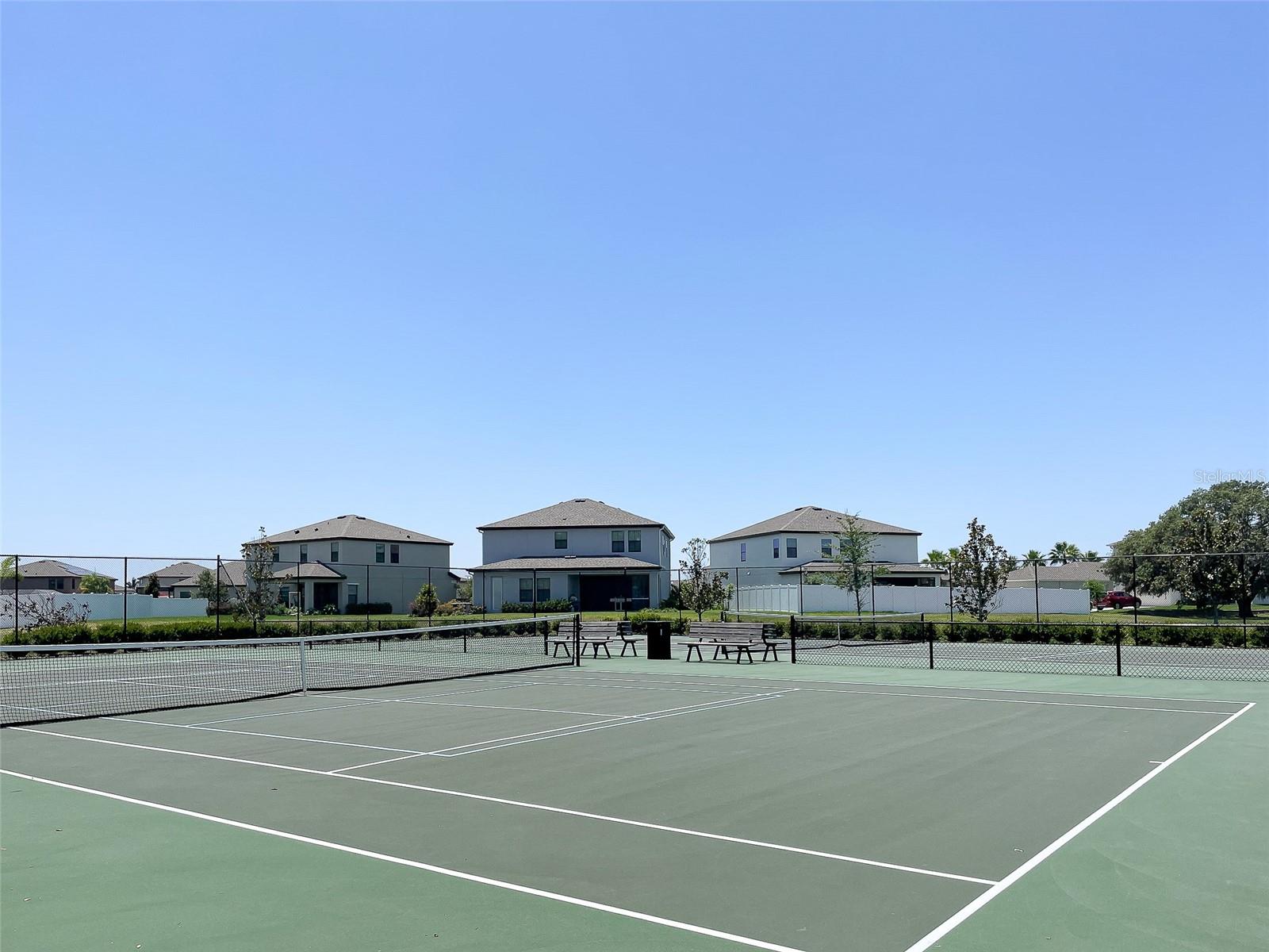 Listing photo id 38 for 12635 Tannencrest Drive