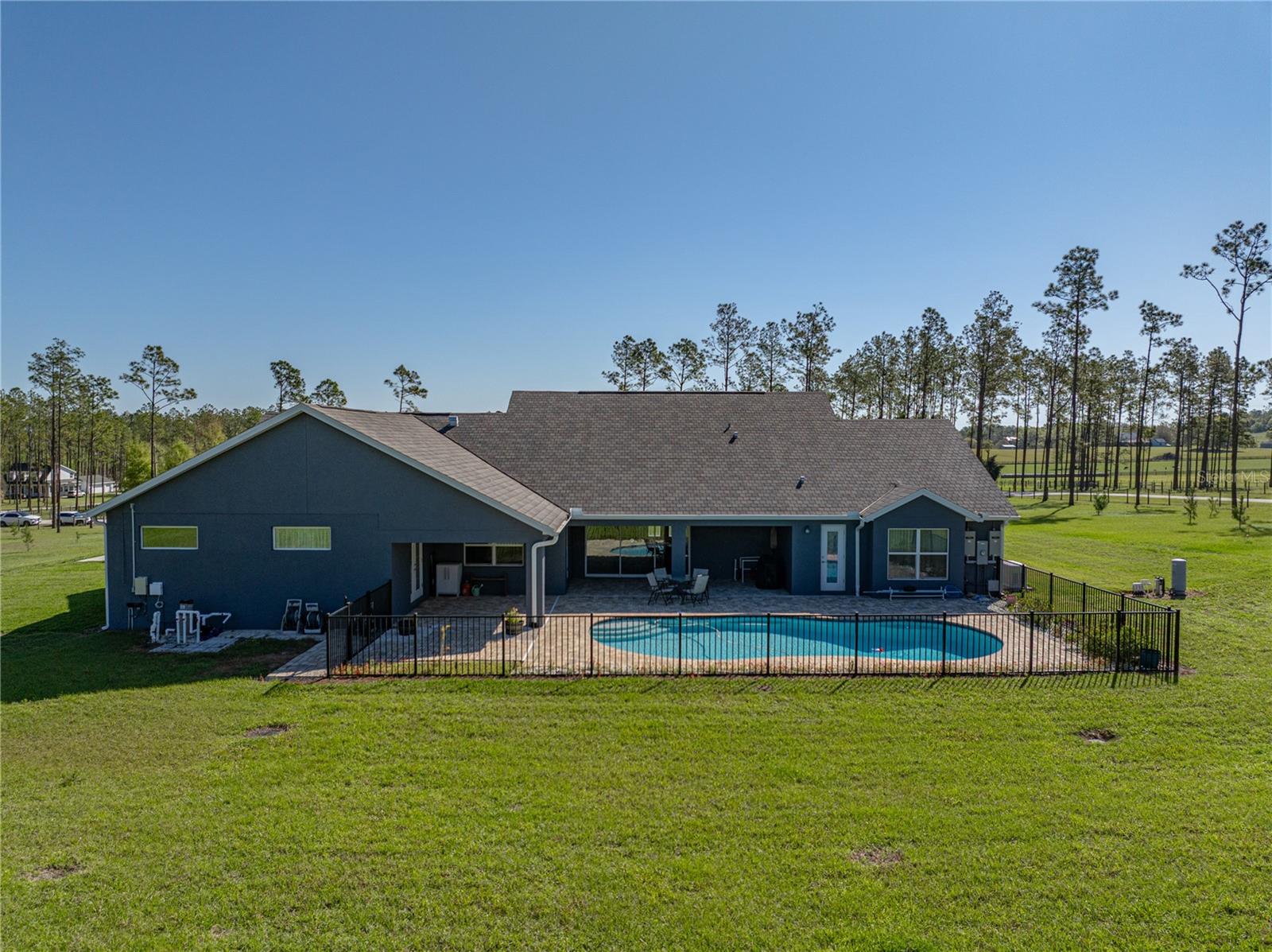 Listing photo id 55 for 17703 Country Squire Lane