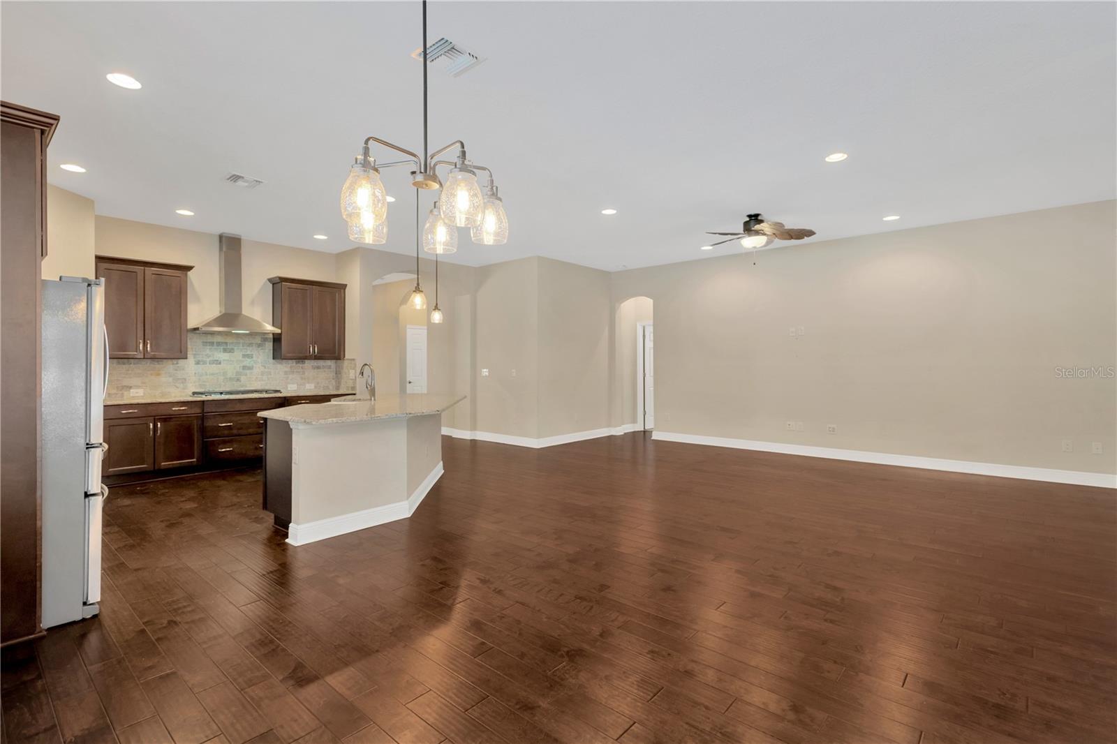 Listing photo id 11 for 4127 Broad Porch Run