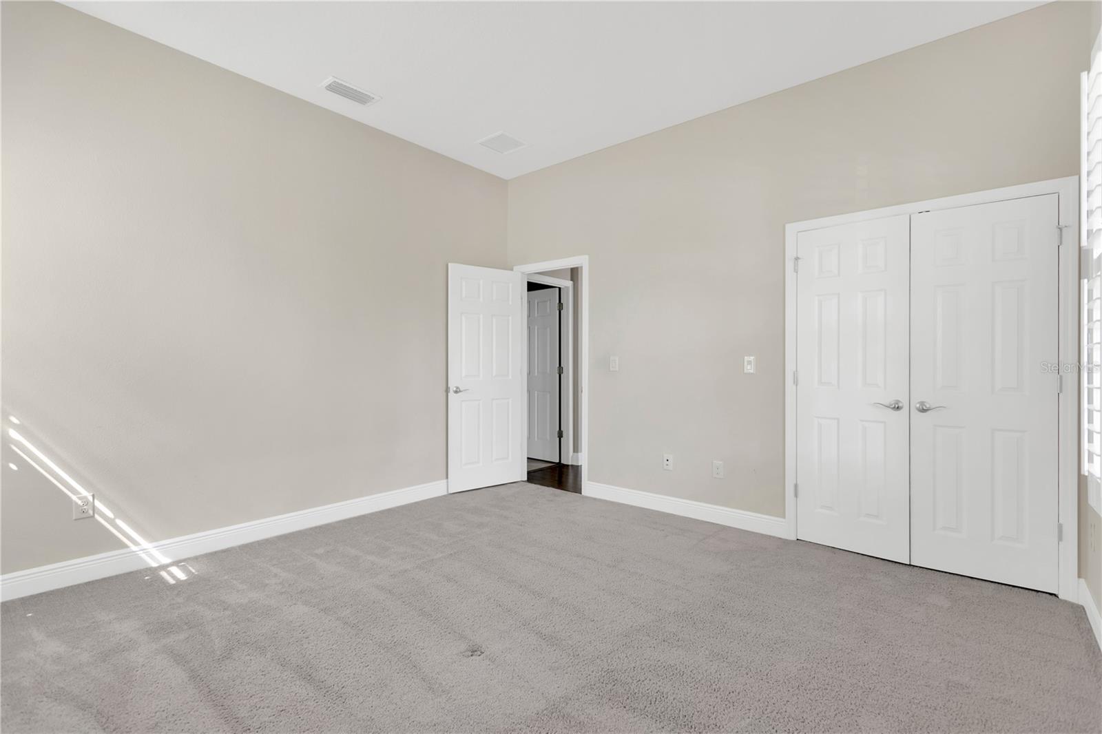 Listing photo id 22 for 4127 Broad Porch Run
