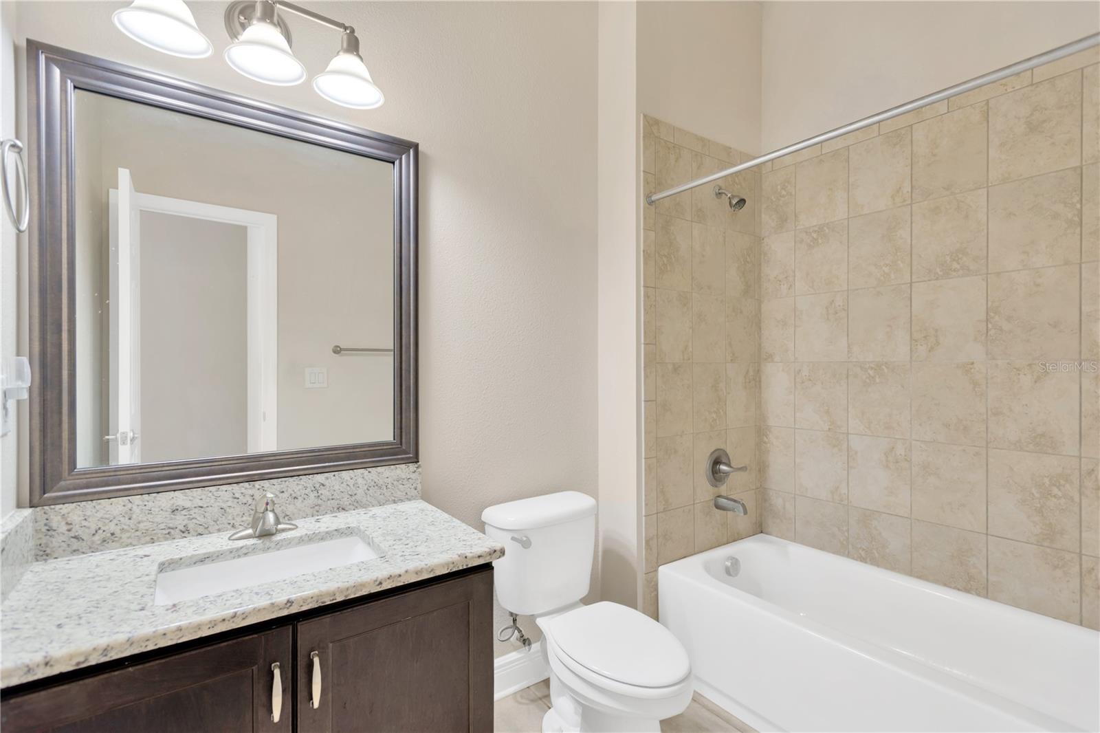 Listing photo id 24 for 4127 Broad Porch Run