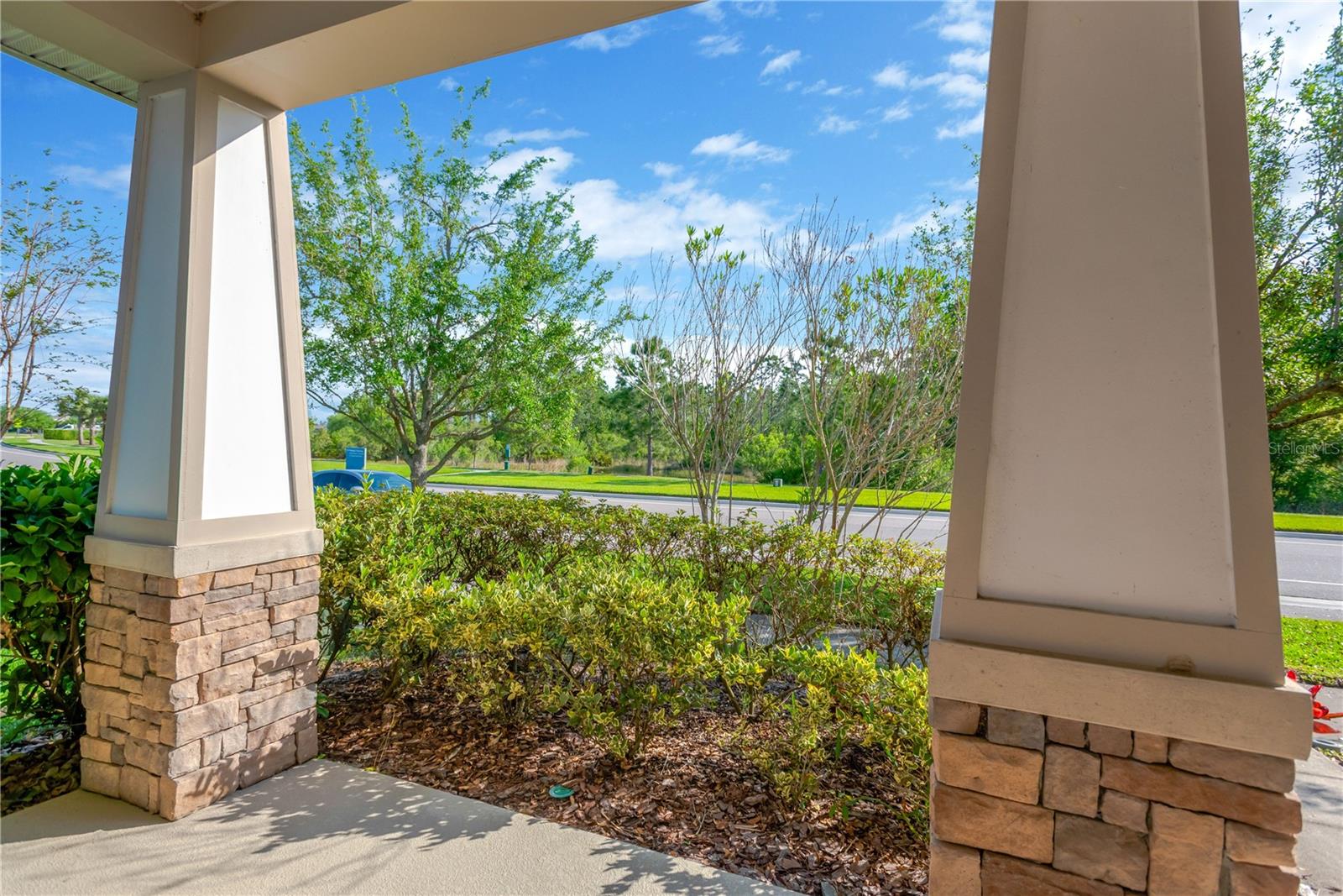 Listing photo id 3 for 4127 Broad Porch Run