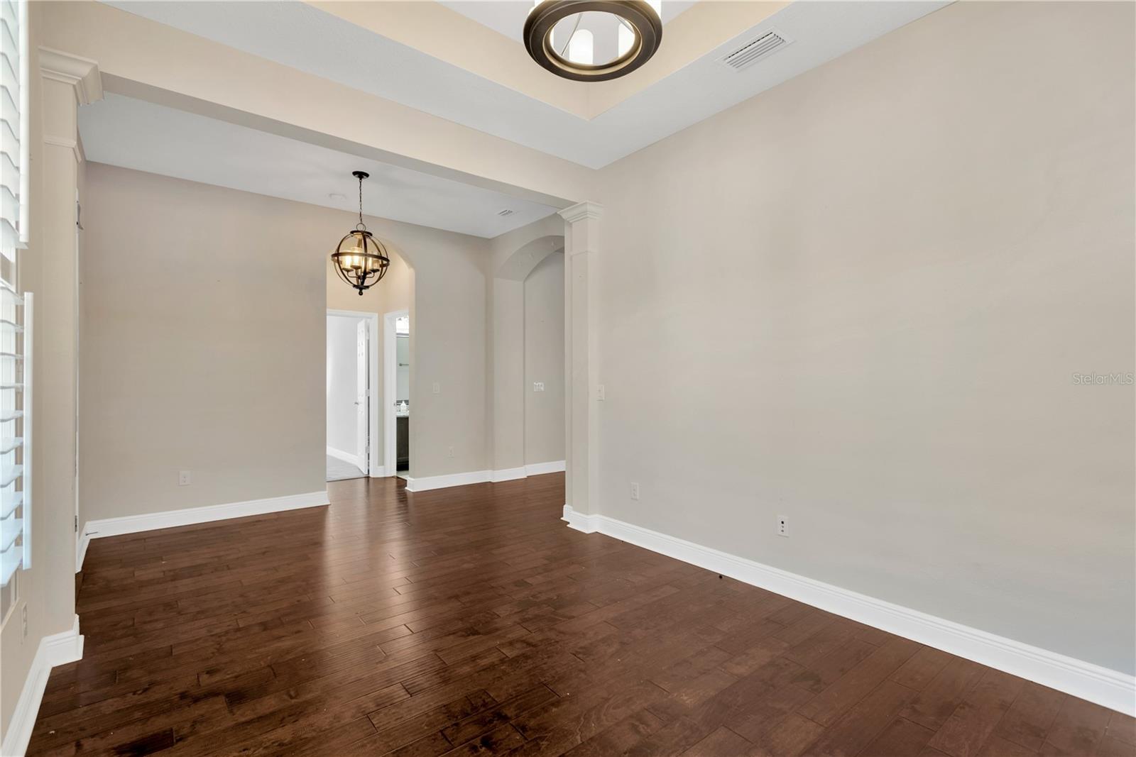 Listing photo id 7 for 4127 Broad Porch Run