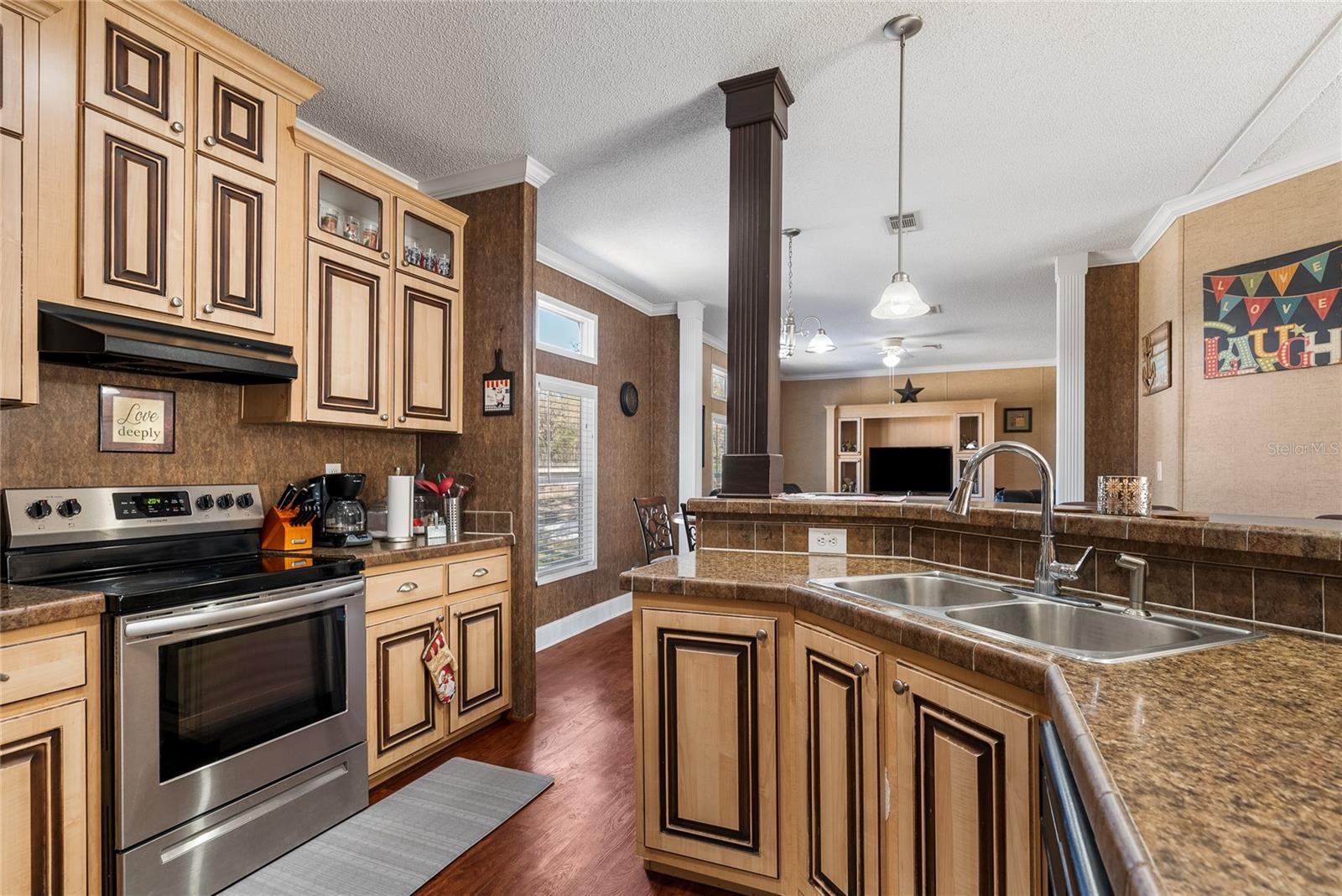 Image 8 of 42 For 6918 49th Place
