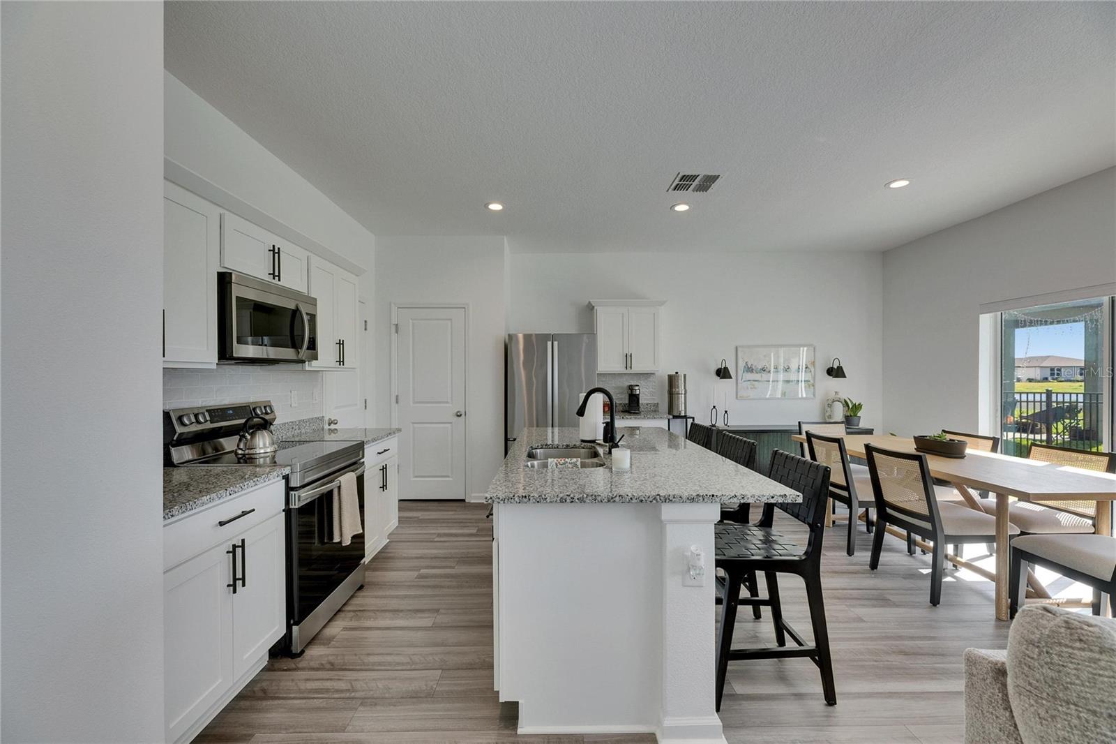Image 10 of 33 For 9008 Waxwing Way
