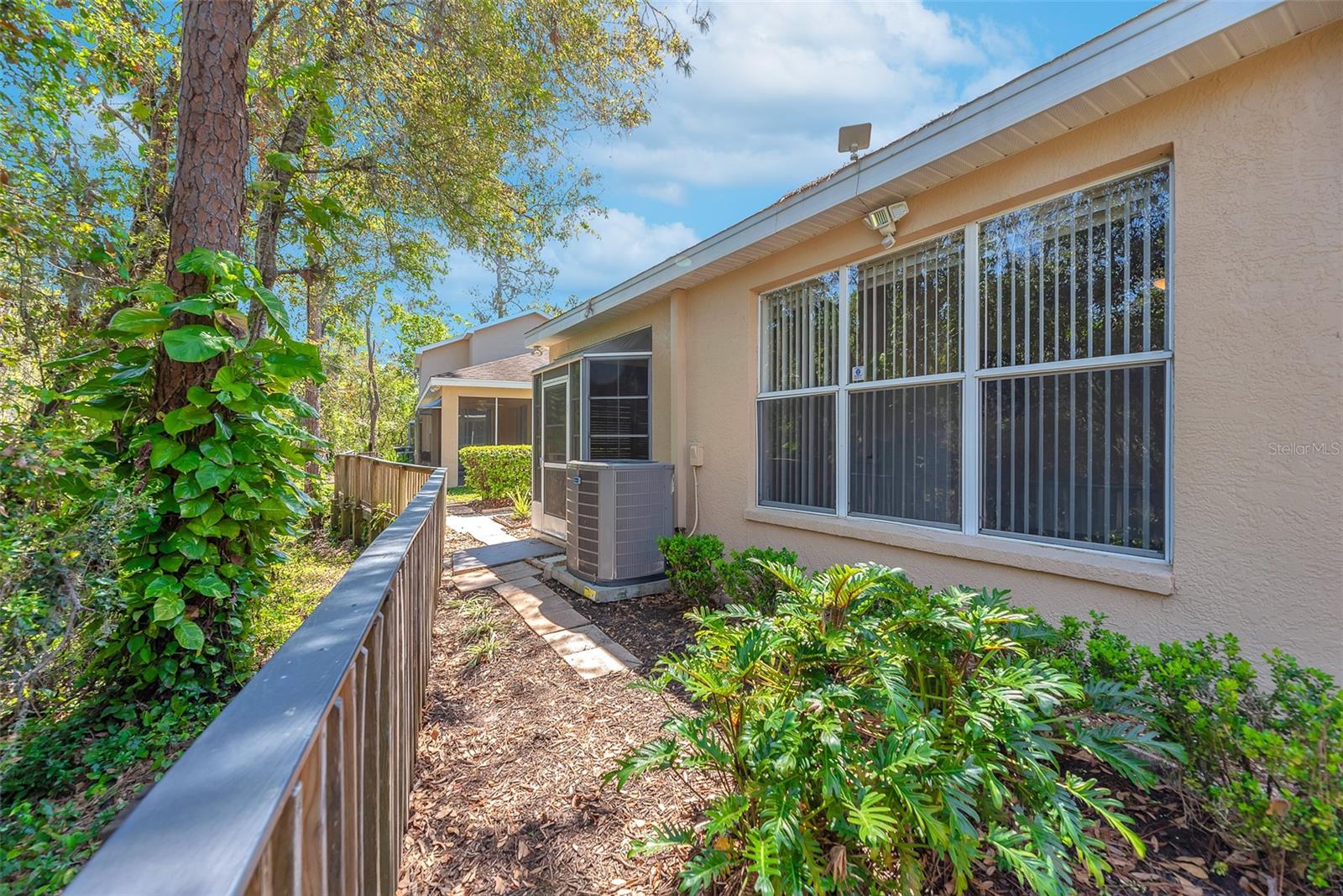 Image 6 of 39 For 2206 Preservation Drive #2206