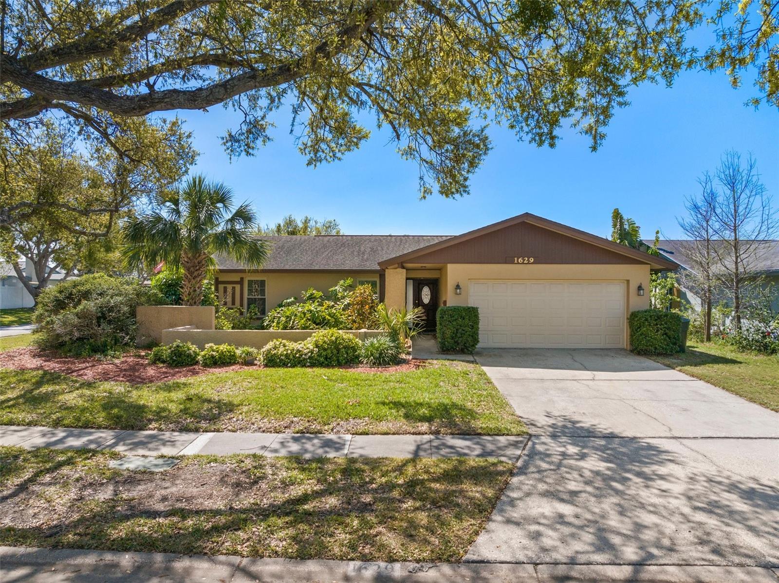 Details for 1629 Brook Drive, DUNEDIN, FL 34698