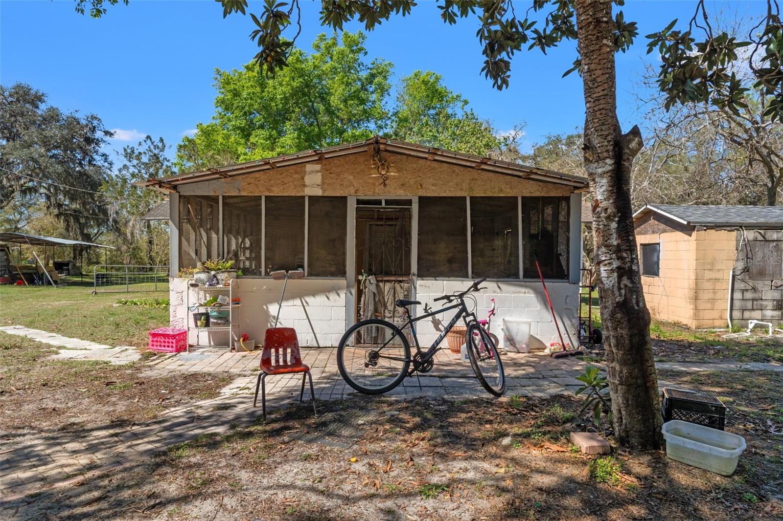Image 3 of 14 For 22295 Powell Road