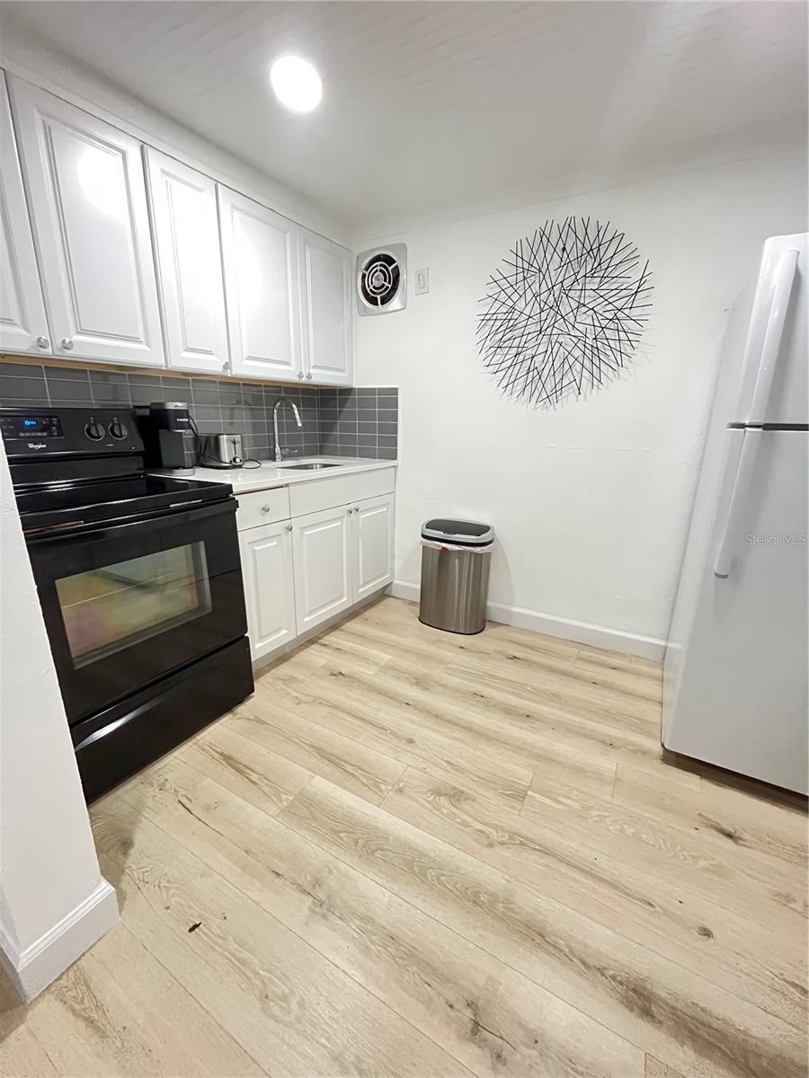 Image 16 of 19 For 1154 7th Street Nw