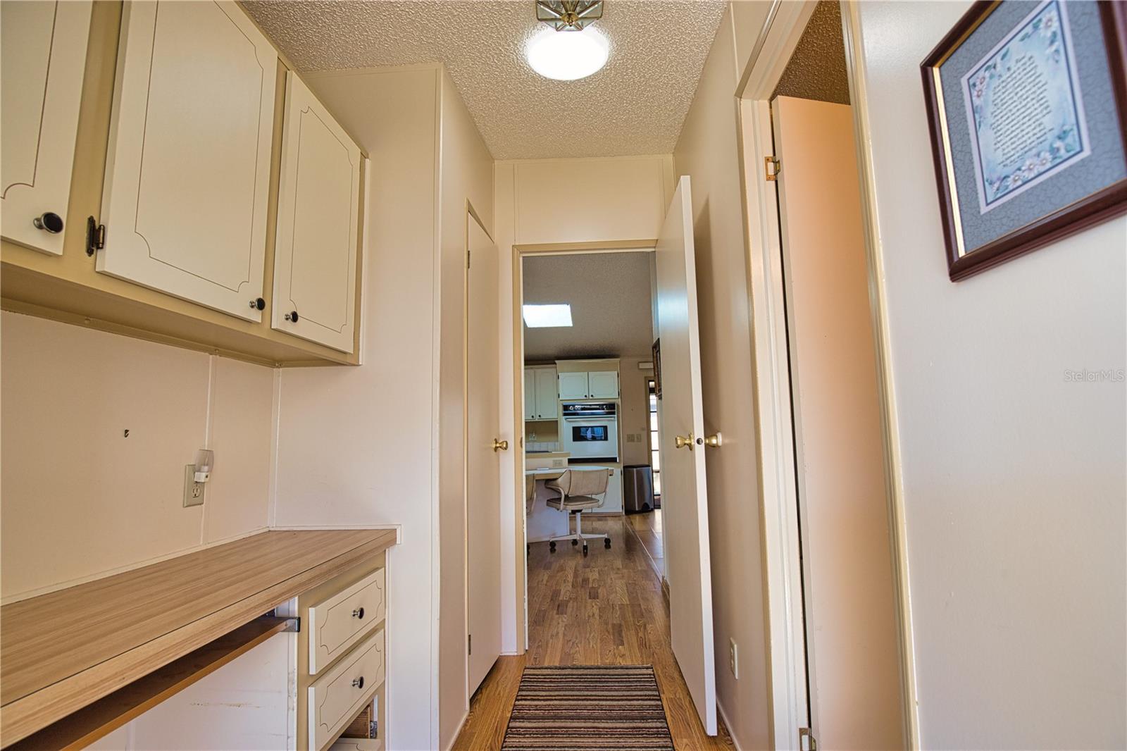 Image 8 of 37 For 554 Madero  