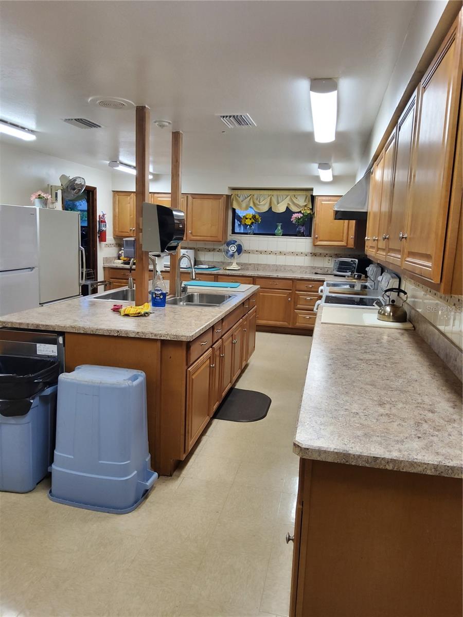 Image 21 of 27 For 10034 64th Avenue N 11
