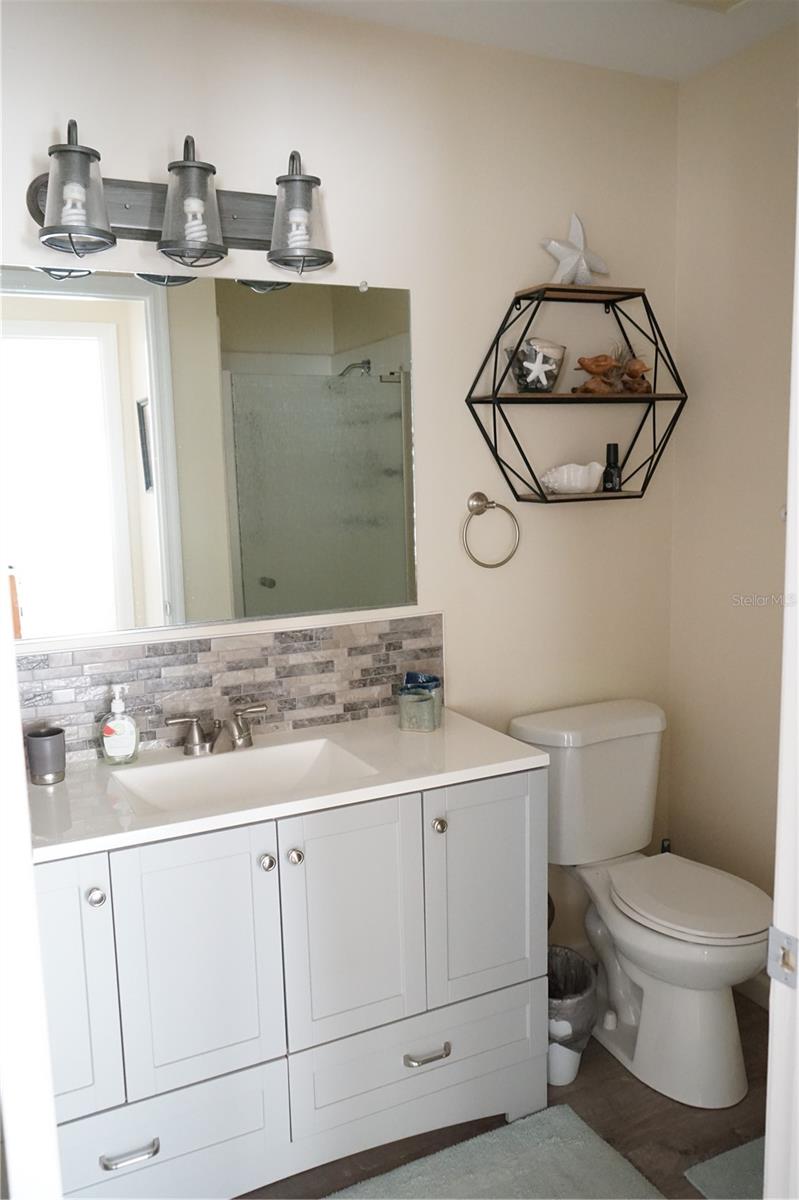 Image 16 of 52 For 2248 Greenwich Drive 64