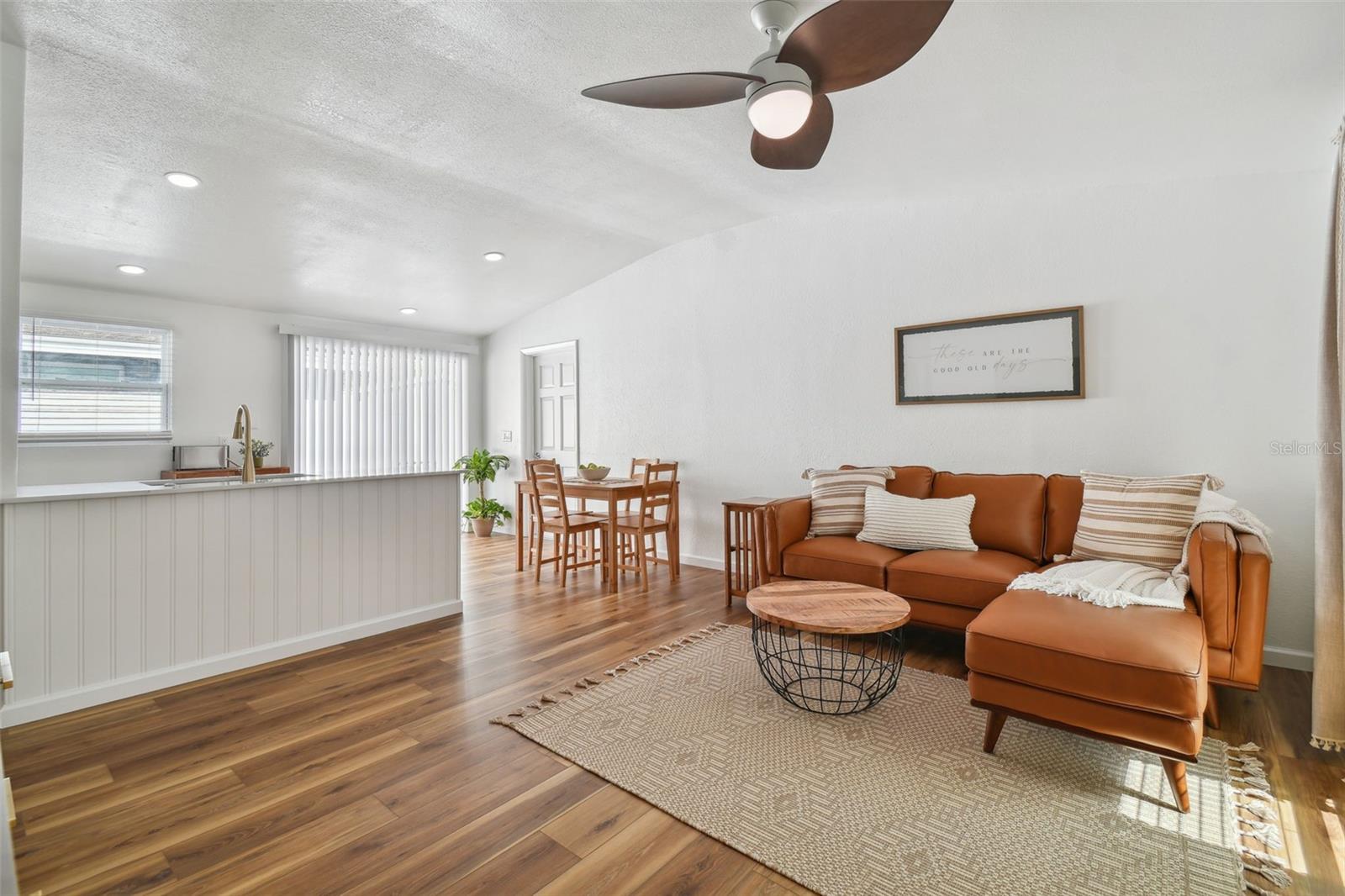 Image 11 of 42 For 1260 Hillcrest Avenue