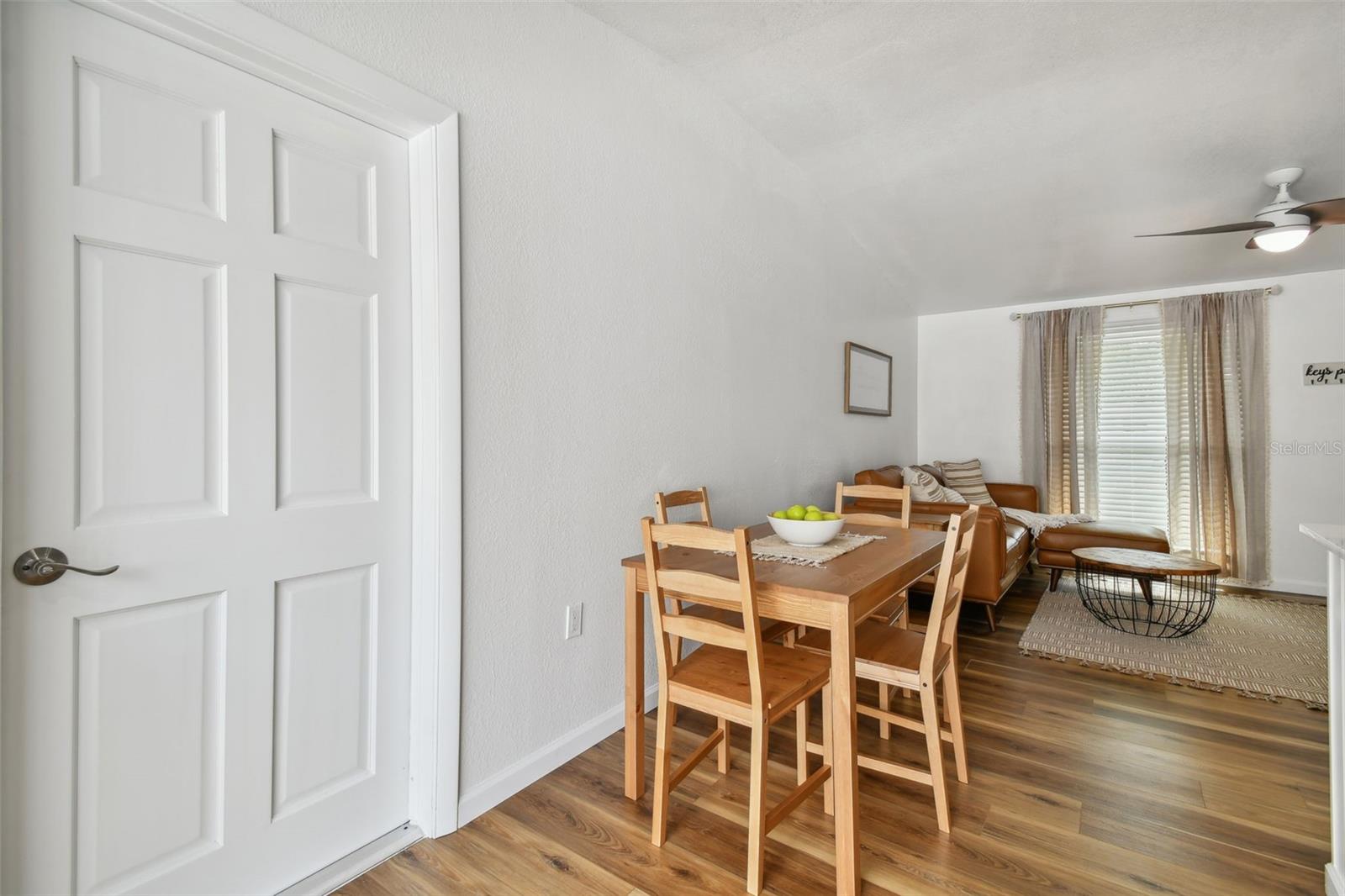 Image 15 of 42 For 1260 Hillcrest Avenue