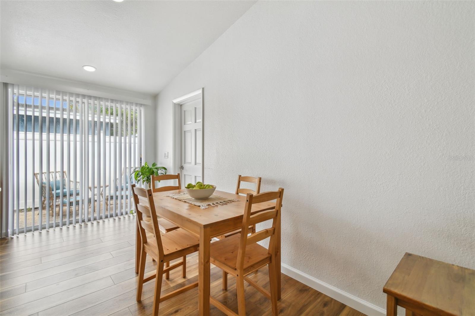Image 16 of 42 For 1260 Hillcrest Avenue