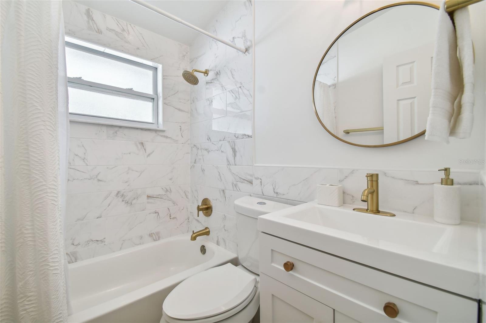 Image 31 of 42 For 1260 Hillcrest Avenue