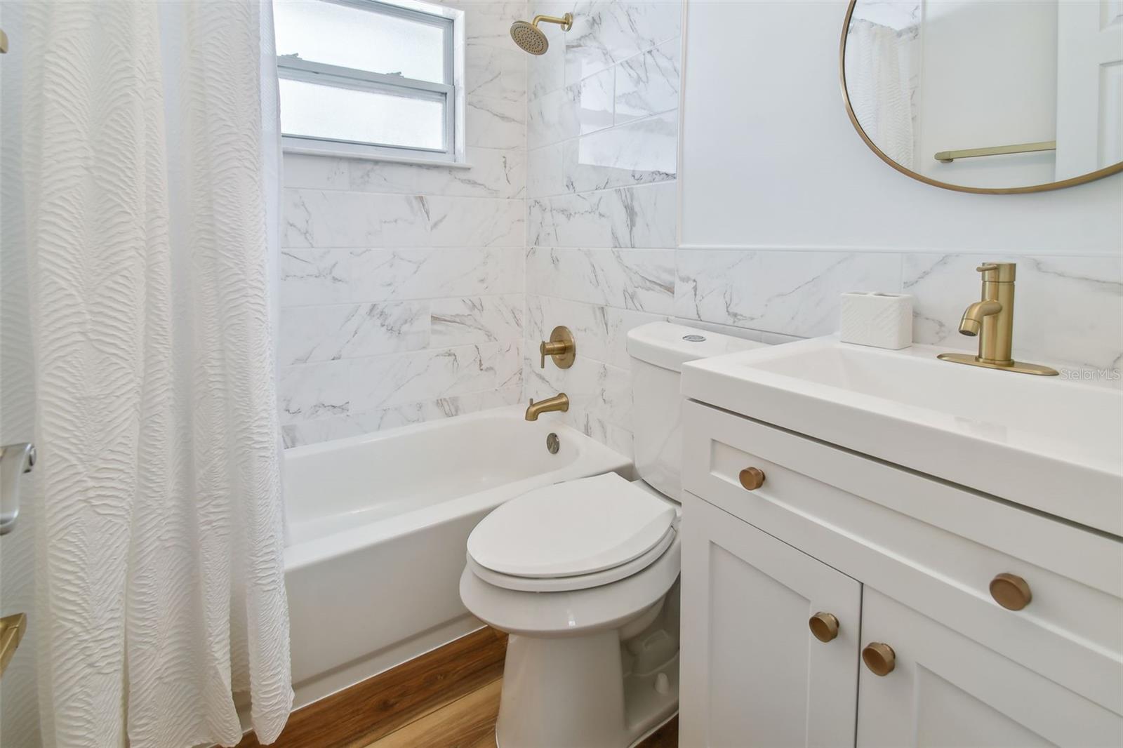 Image 32 of 42 For 1260 Hillcrest Avenue