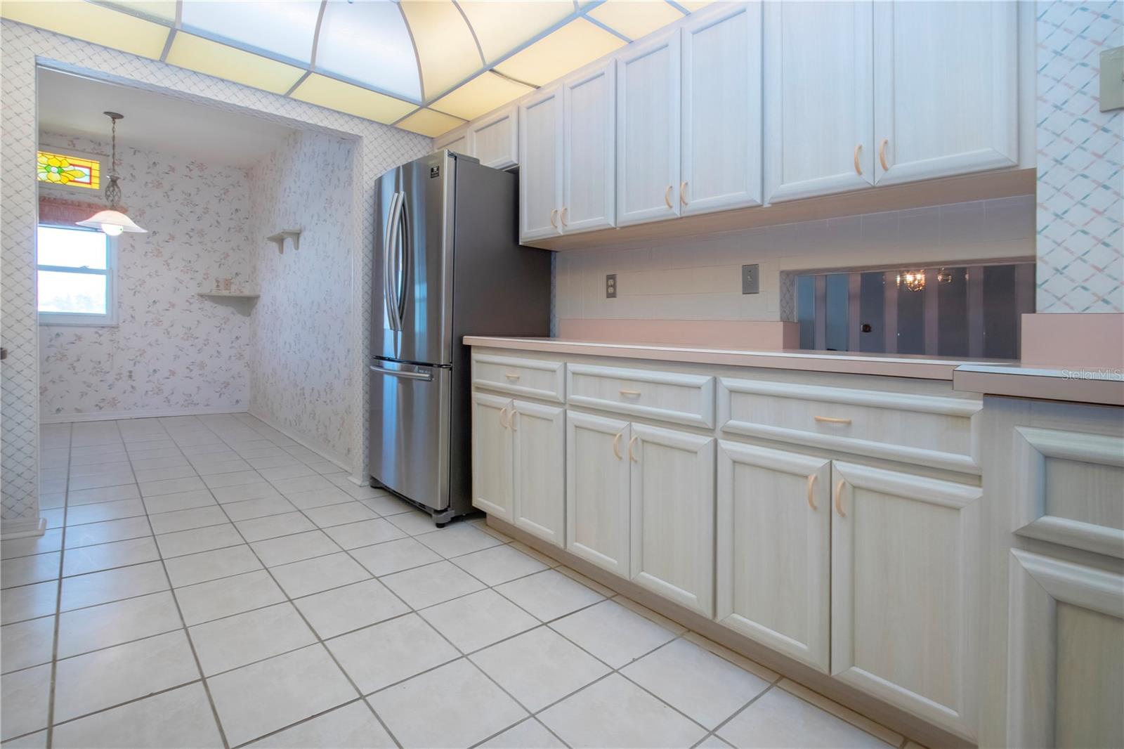 Image 19 of 41 For 322 Club Manor Drive