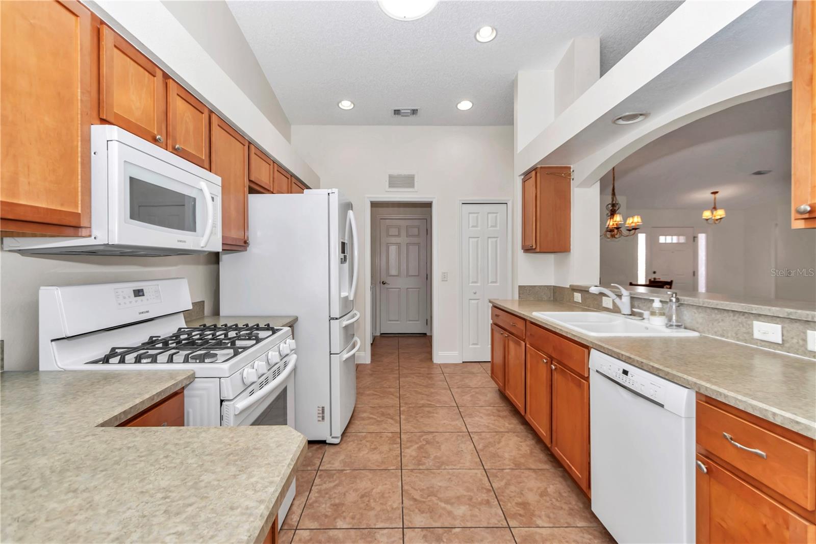 Image 10 of 24 For 15213 14th Avenue Road