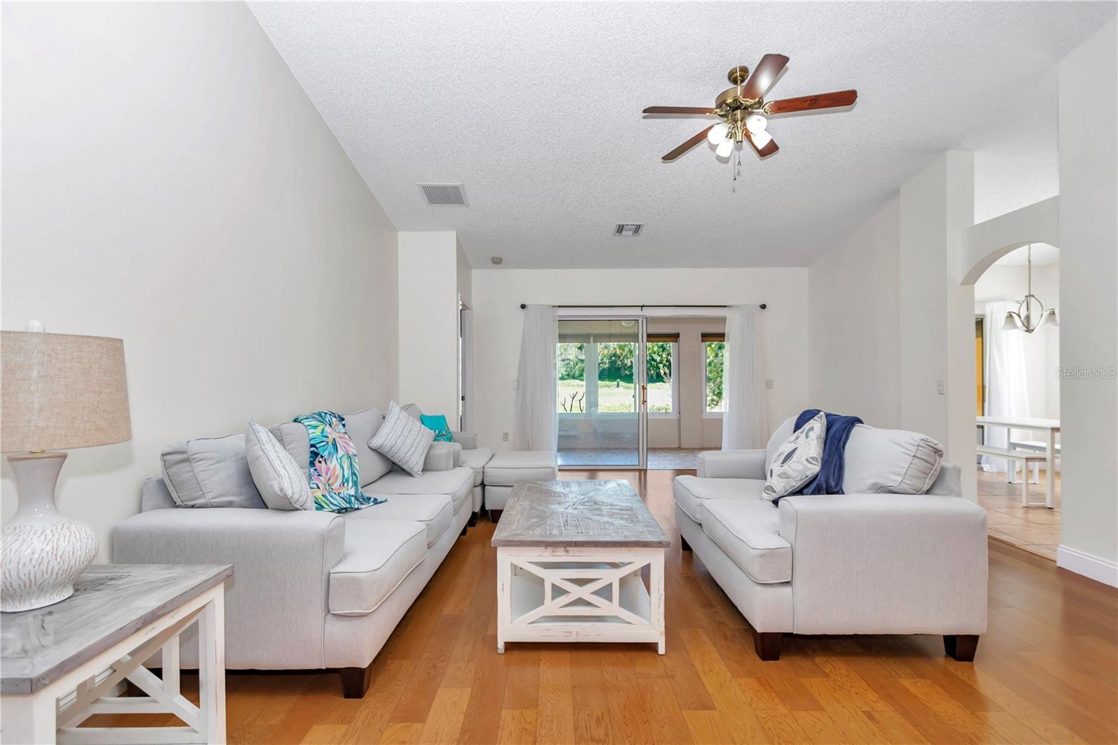 Image 5 of 24 For 15213 14th Avenue Road
