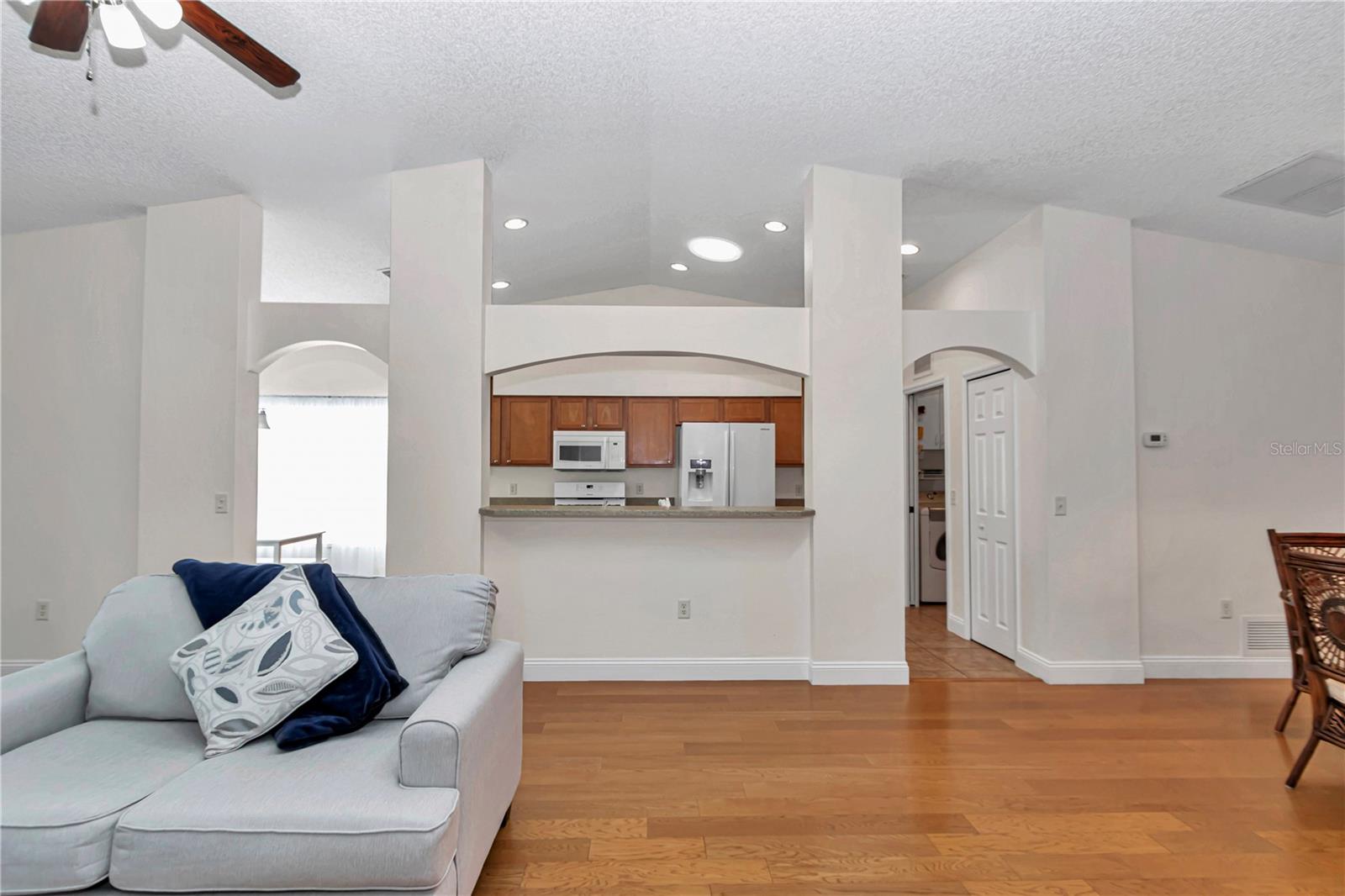 Image 7 of 24 For 15213 14th Avenue Road