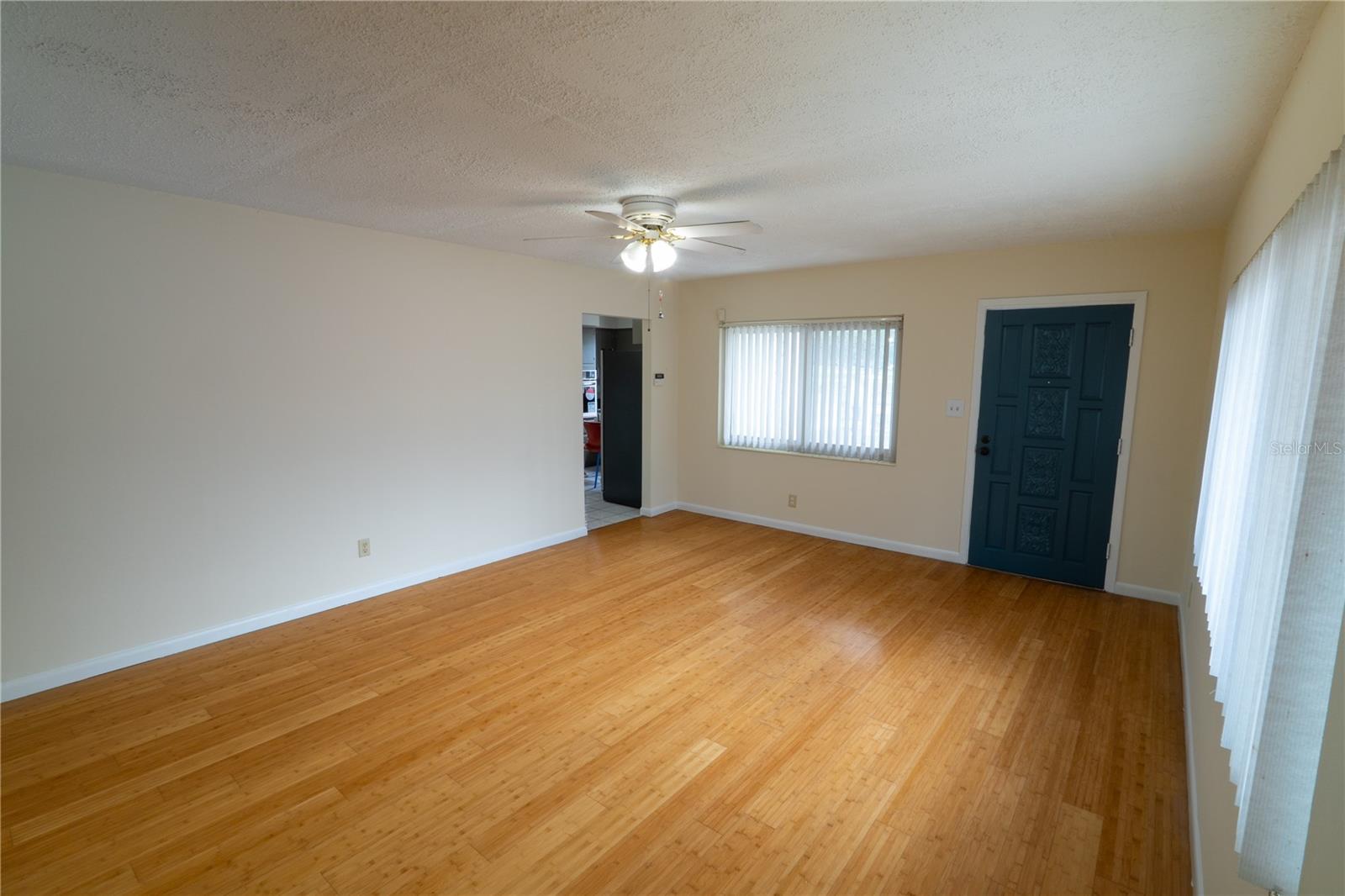 Image 16 of 44 For 2610 Yukon Street