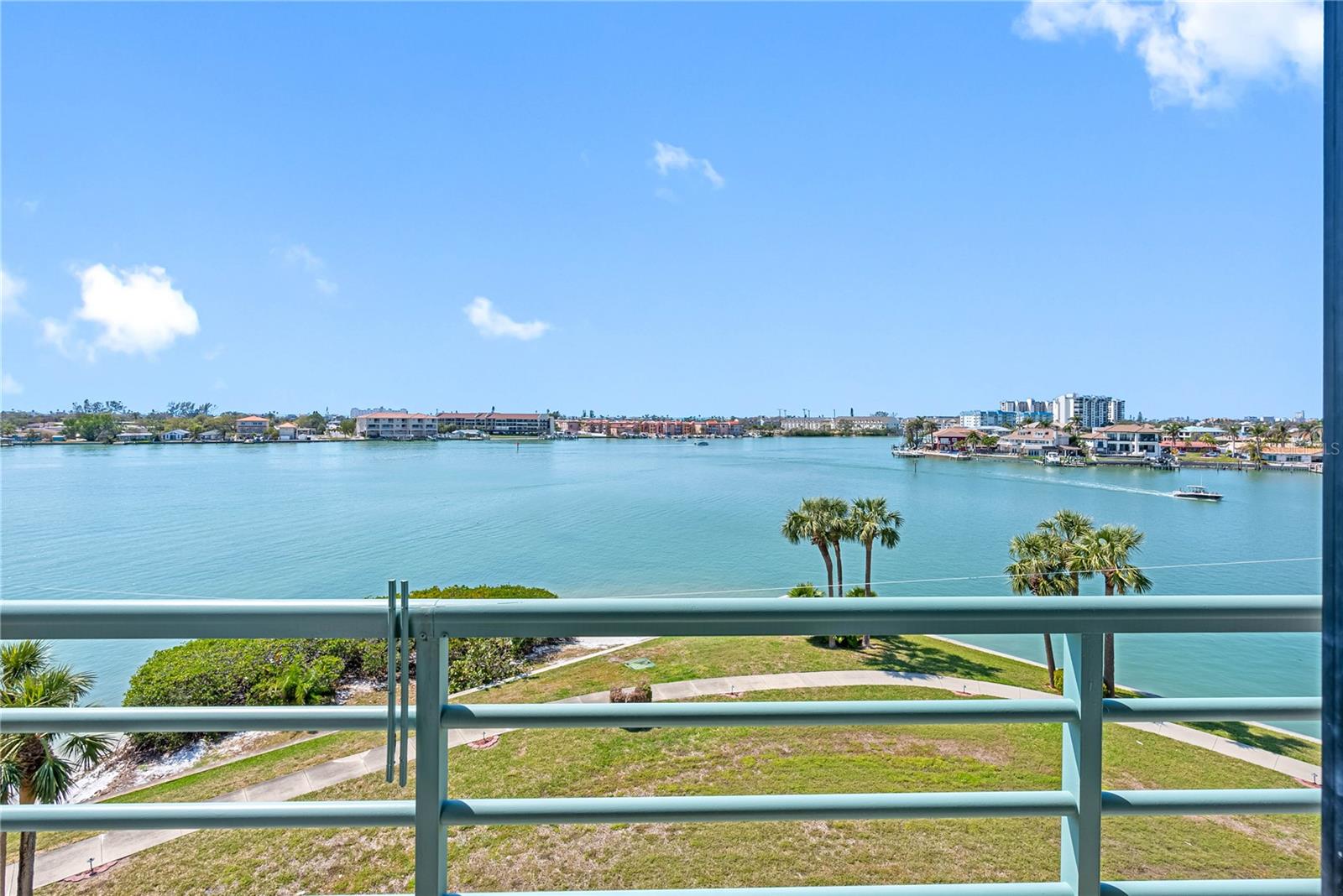 Image 39 of 87 For 8040 Sailboat Key Boulevard S 402