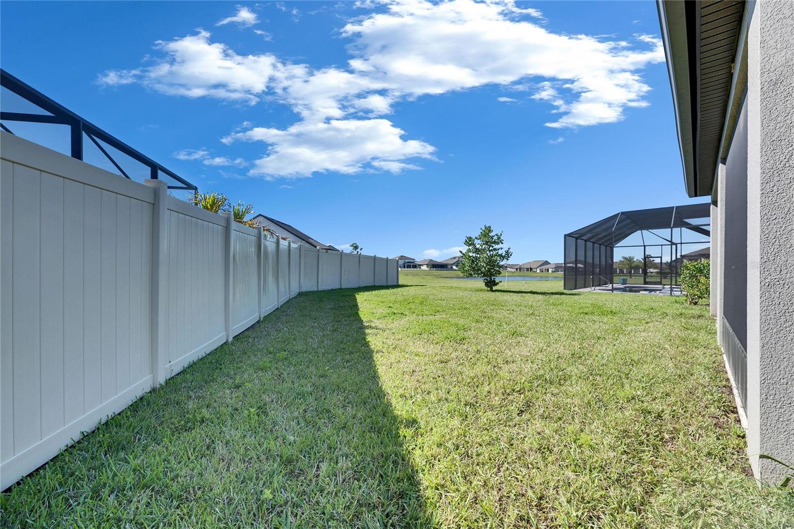 Image 39 of 78 For 9748 Ibis Grove Boulevard