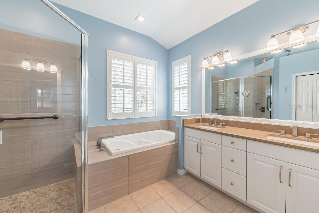 Image 17 of 23 For 129 Treviso Court