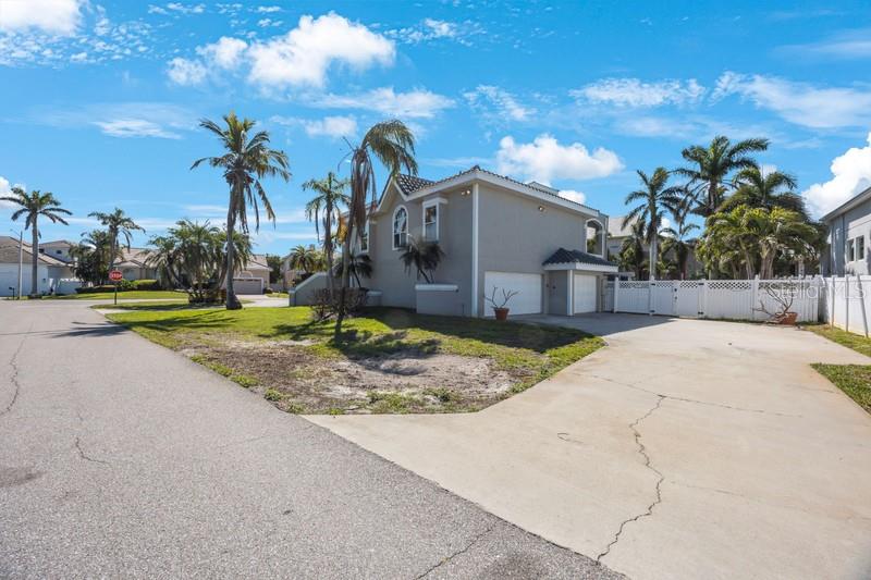 Image 59 of 59 For 816 Ponce De Leon Drive