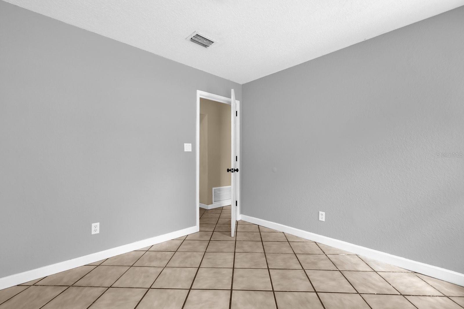 Image 15 of 28 For 31632 Spruce Drive