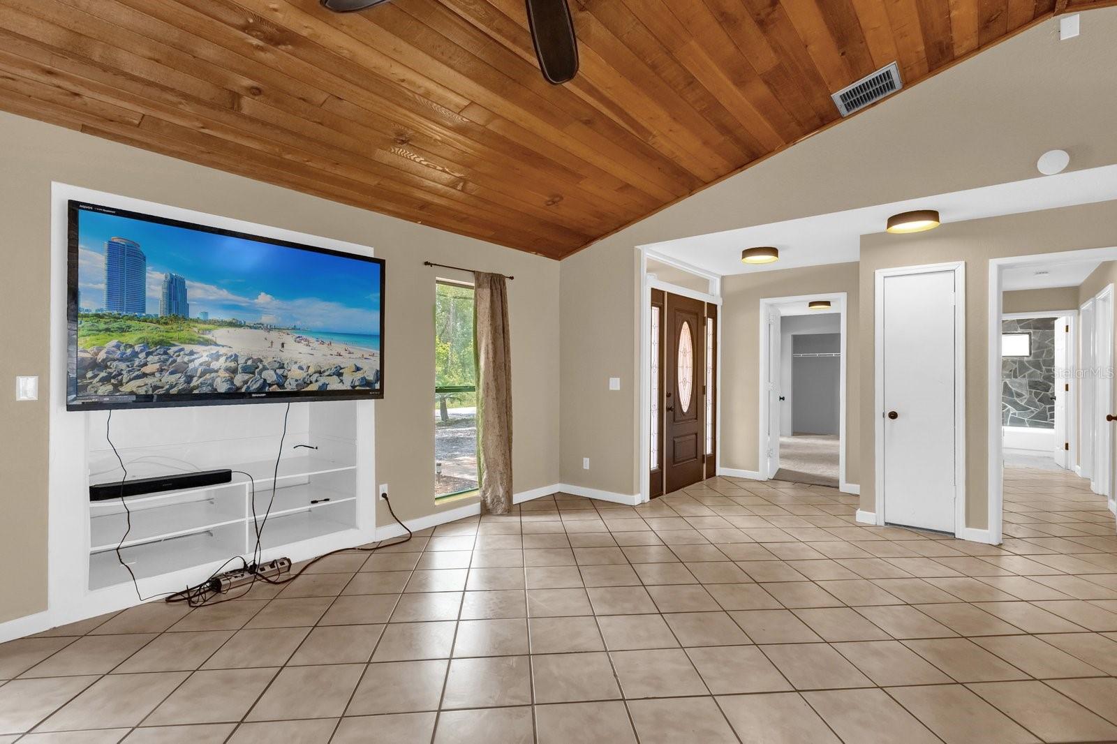 Image 21 of 28 For 31632 Spruce Drive