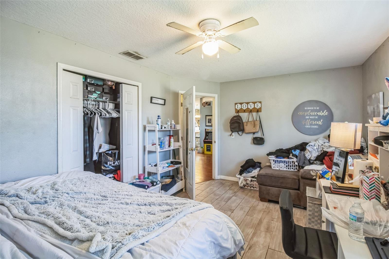 Image 17 of 28 For 10352 Lansfield Street