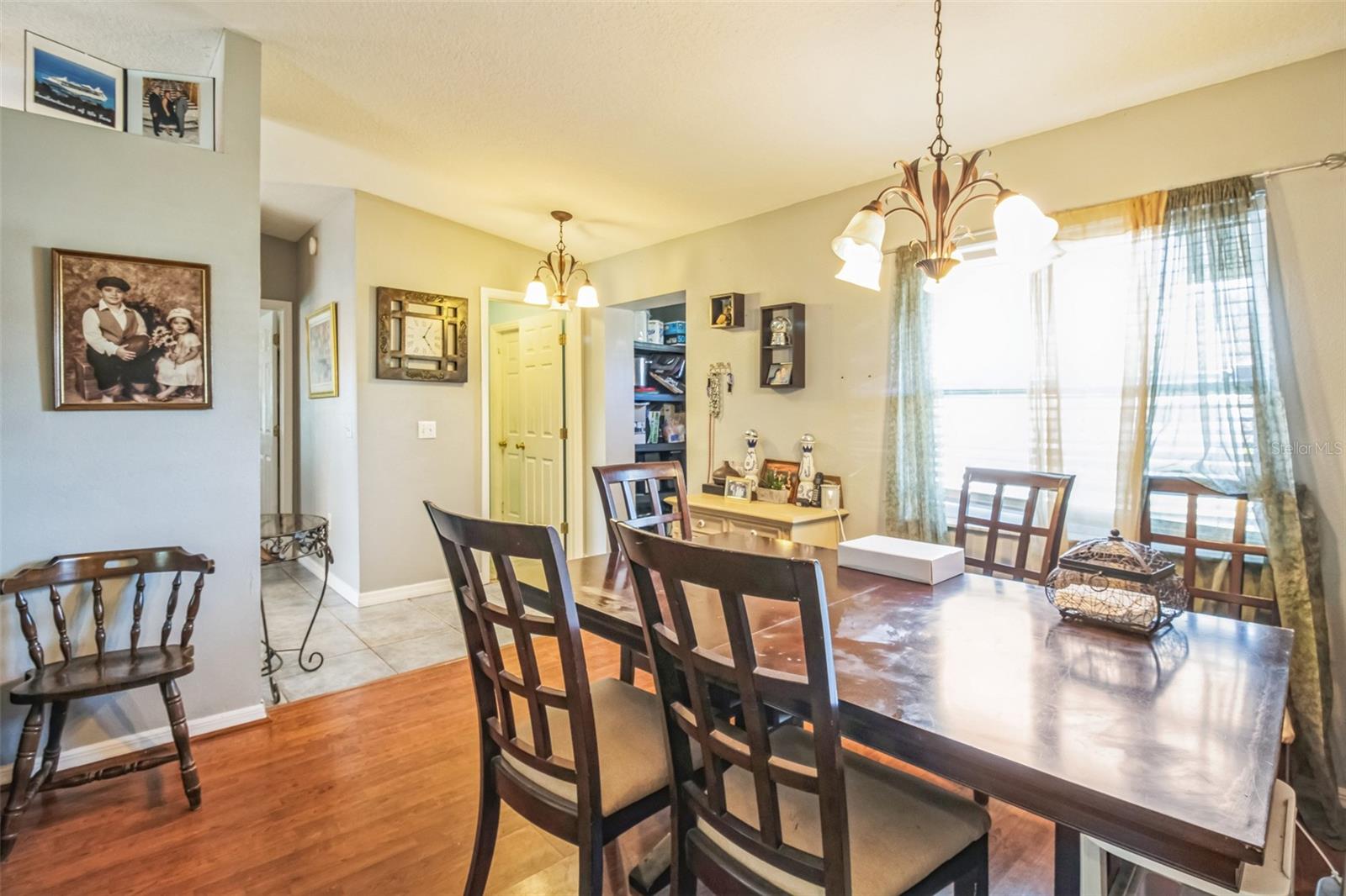 Image 18 of 28 For 10352 Lansfield Street
