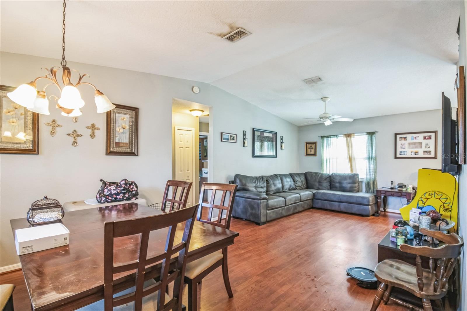 Image 7 of 28 For 10352 Lansfield Street