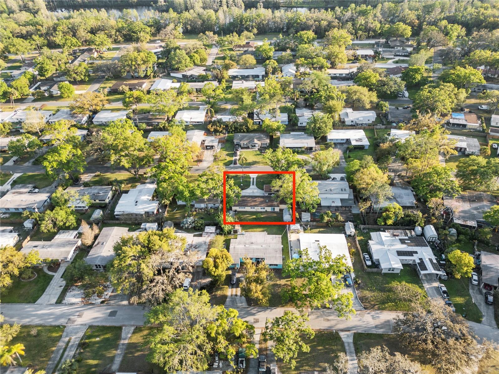 Listing photo id 33 for 510 Broxburn Avenue