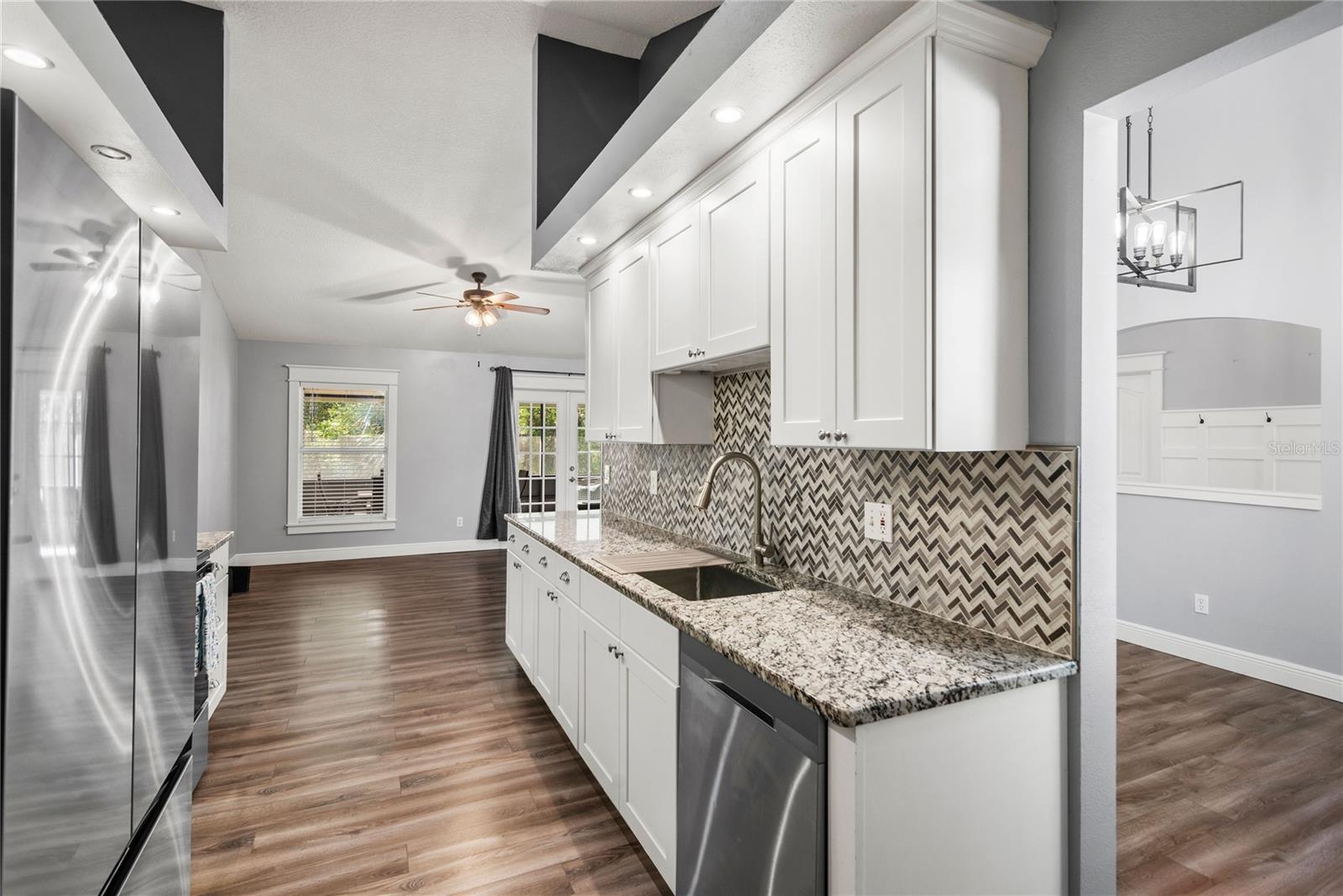 Image 12 of 32 For 638 Coral Way
