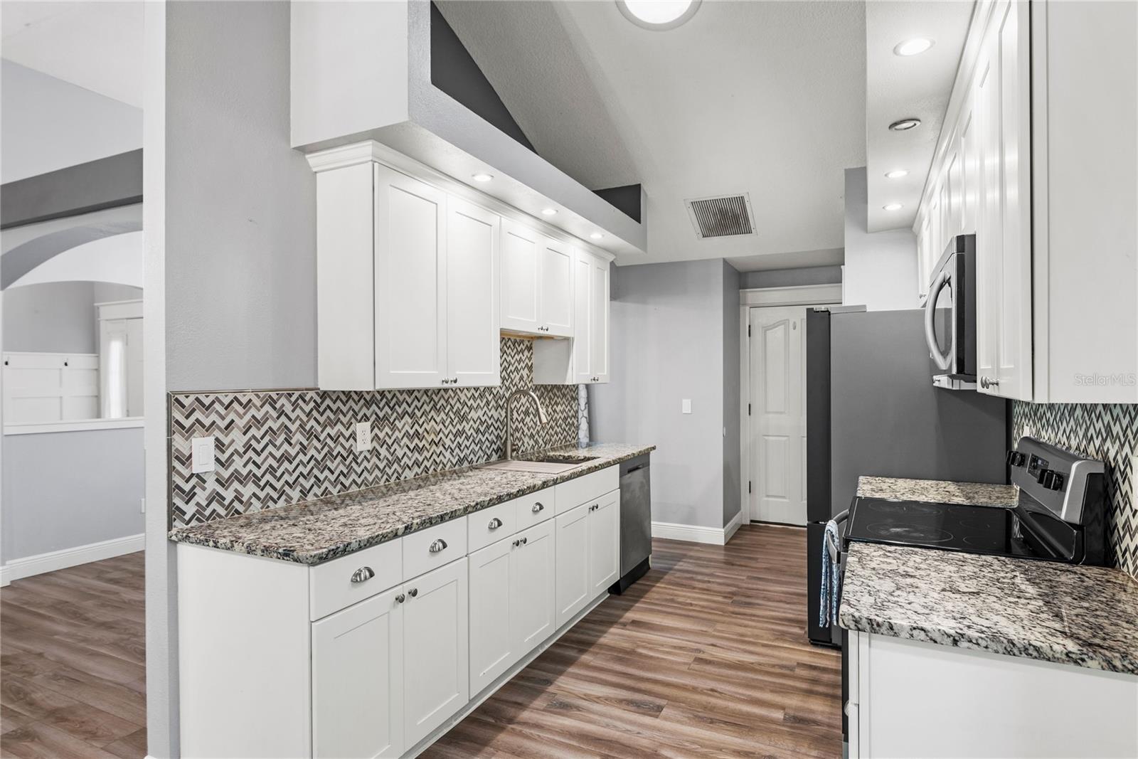 Image 13 of 32 For 638 Coral Way