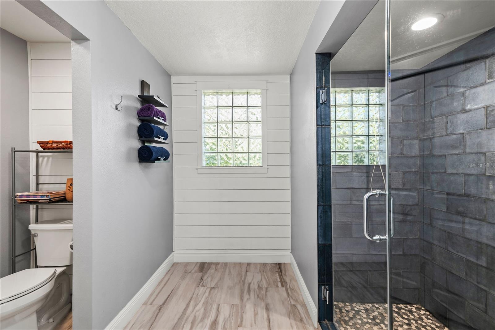 Image 18 of 32 For 638 Coral Way