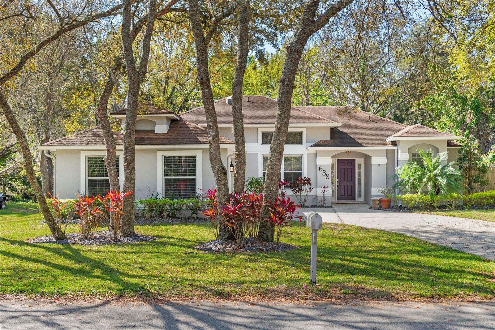 Image 2 of 32 For 638 Coral Way