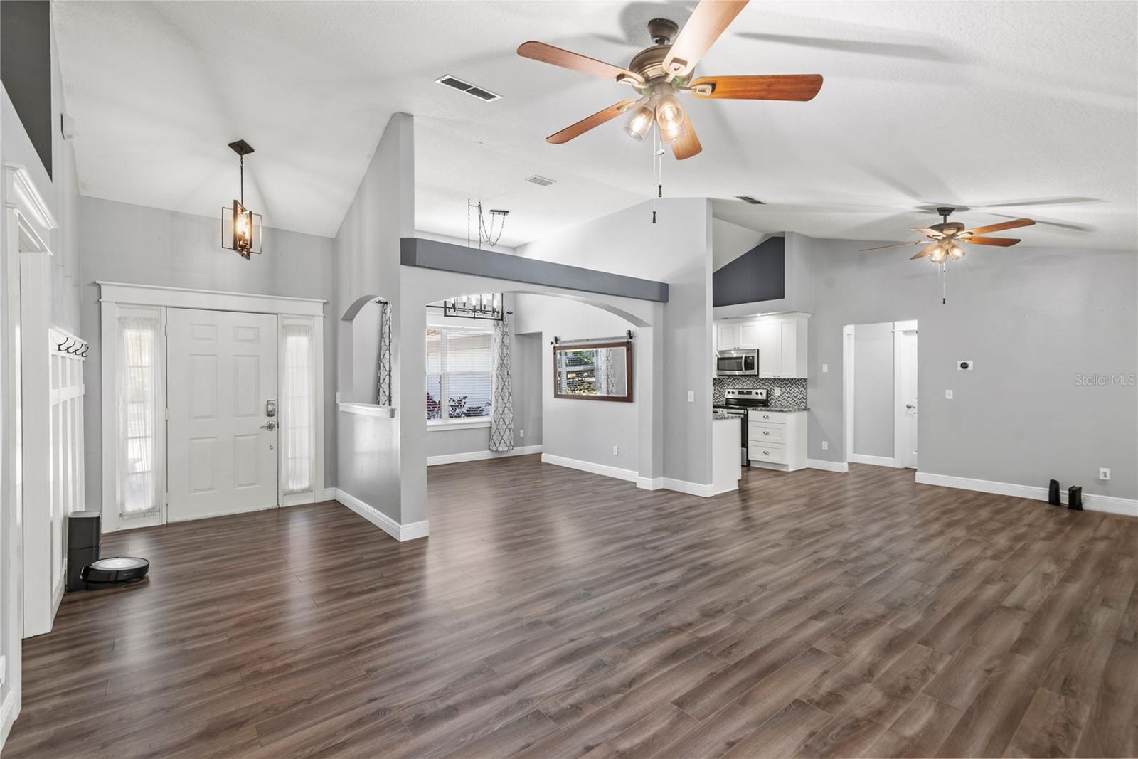 Image 5 of 32 For 638 Coral Way