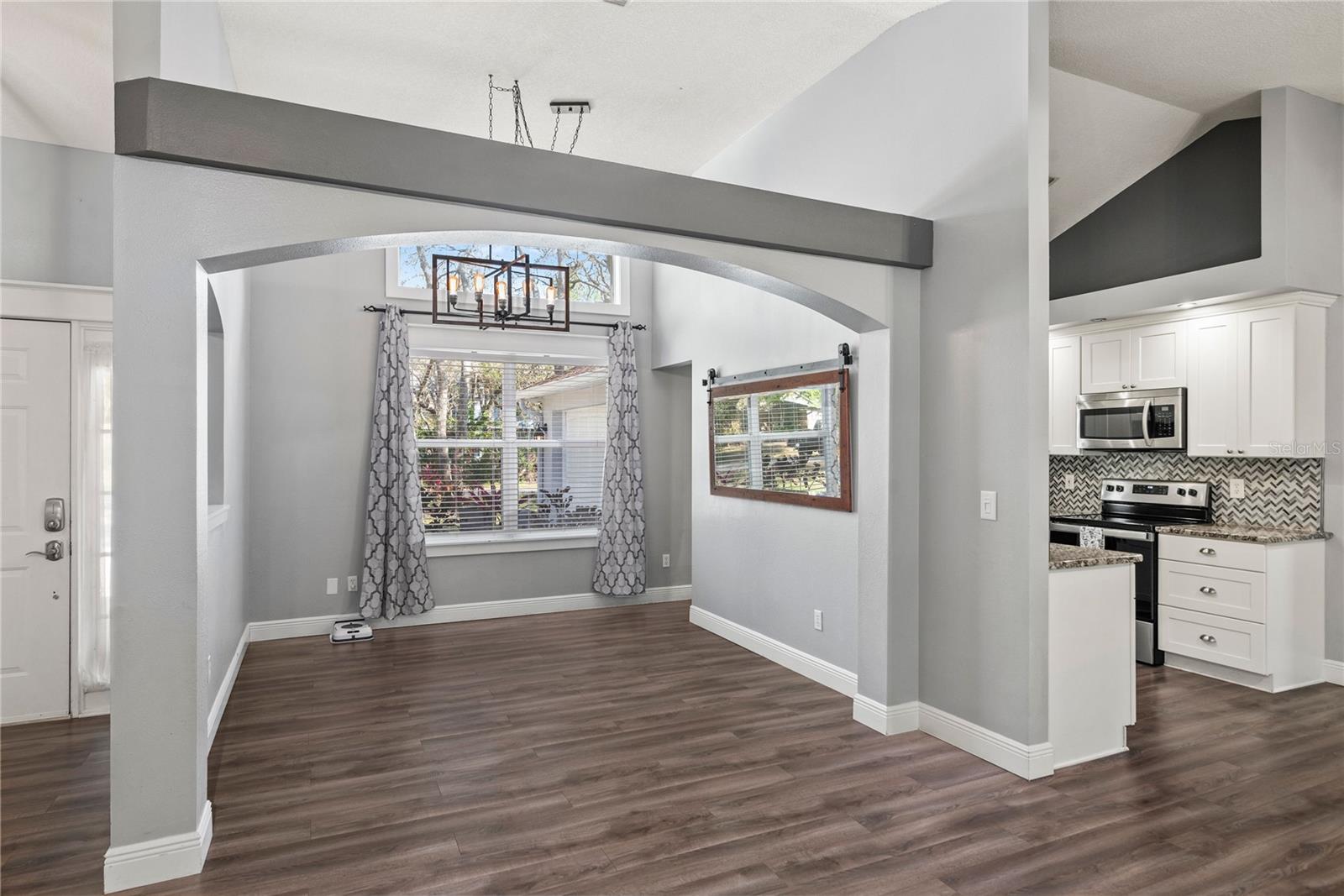 Image 8 of 32 For 638 Coral Way