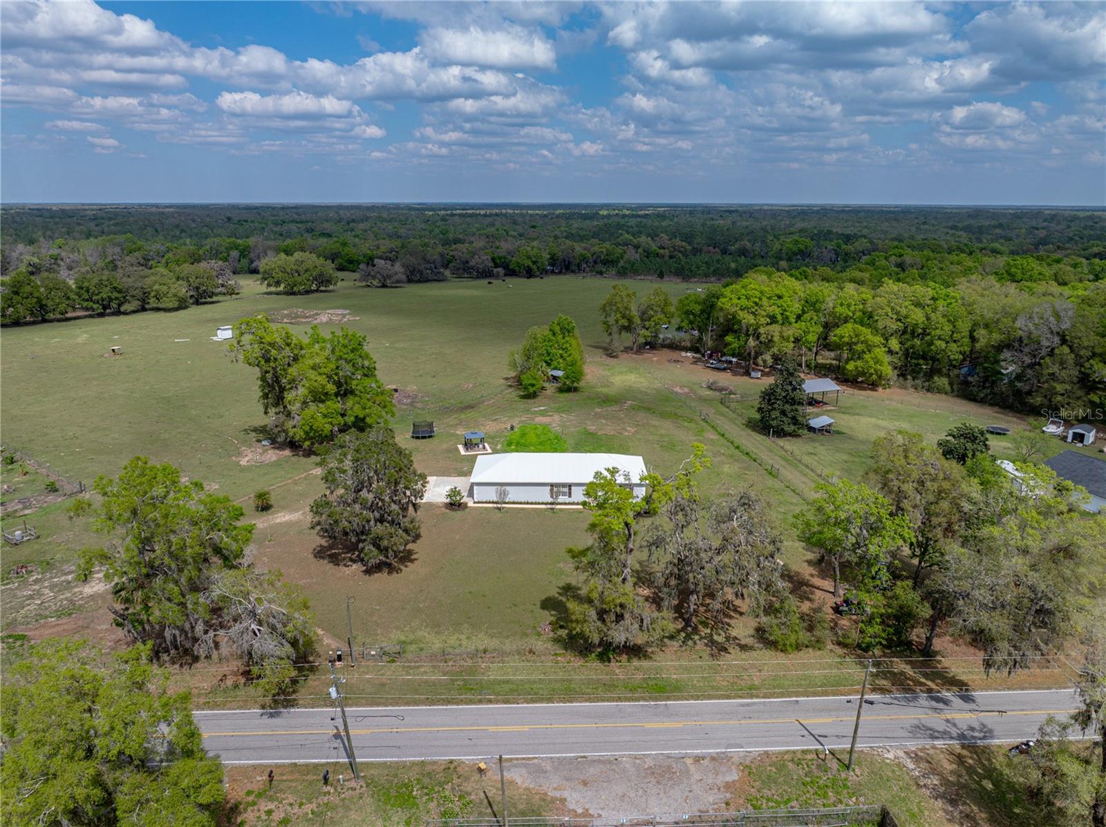 Image 6 of 52 For 39745 River Road